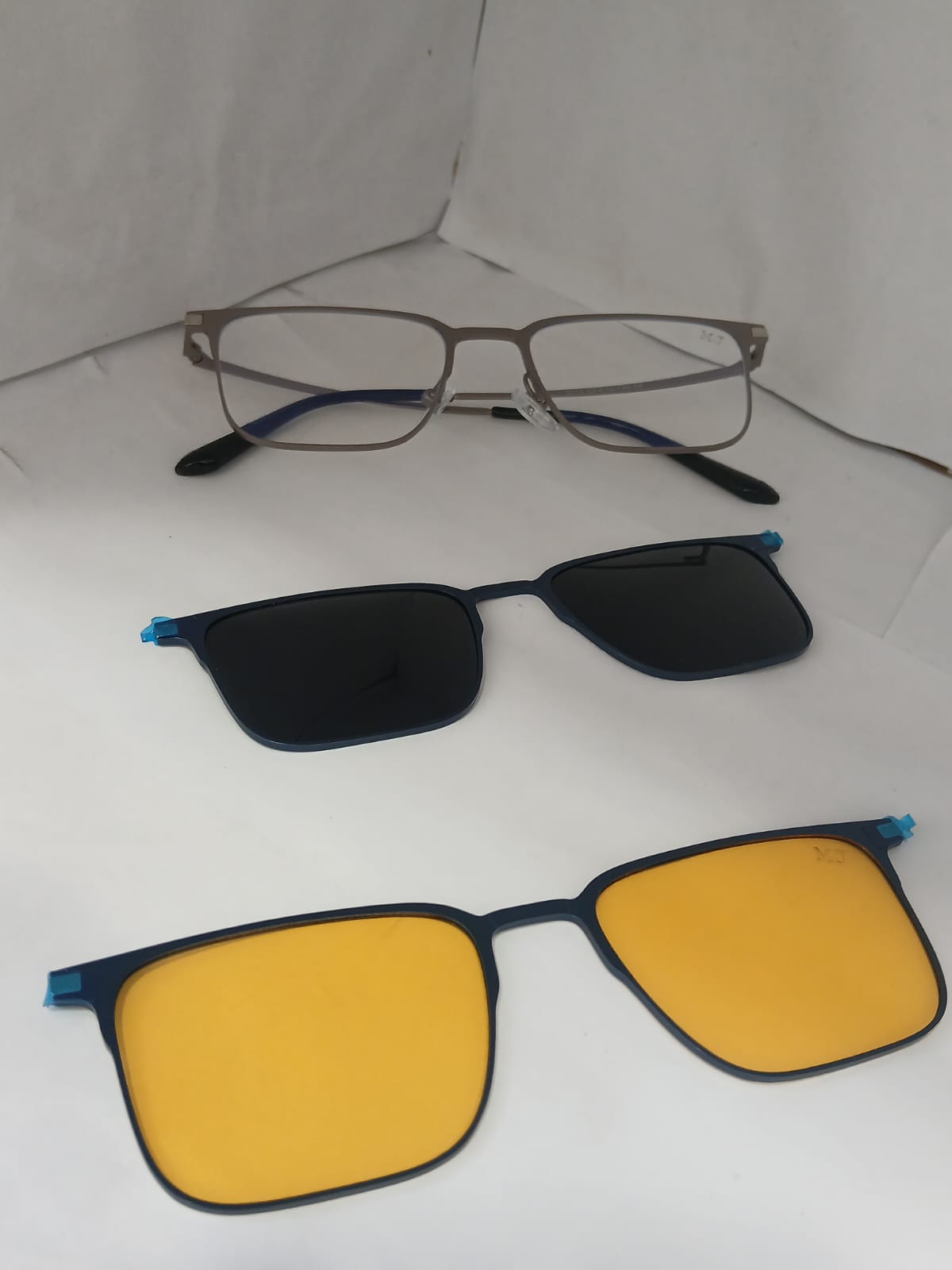 EYEGLASS - Silver