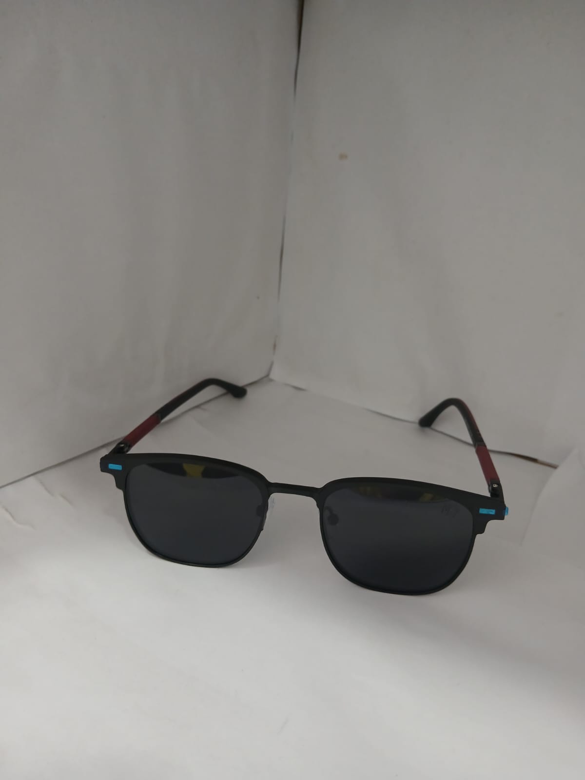 EYEGLASS - Black Thumbnail