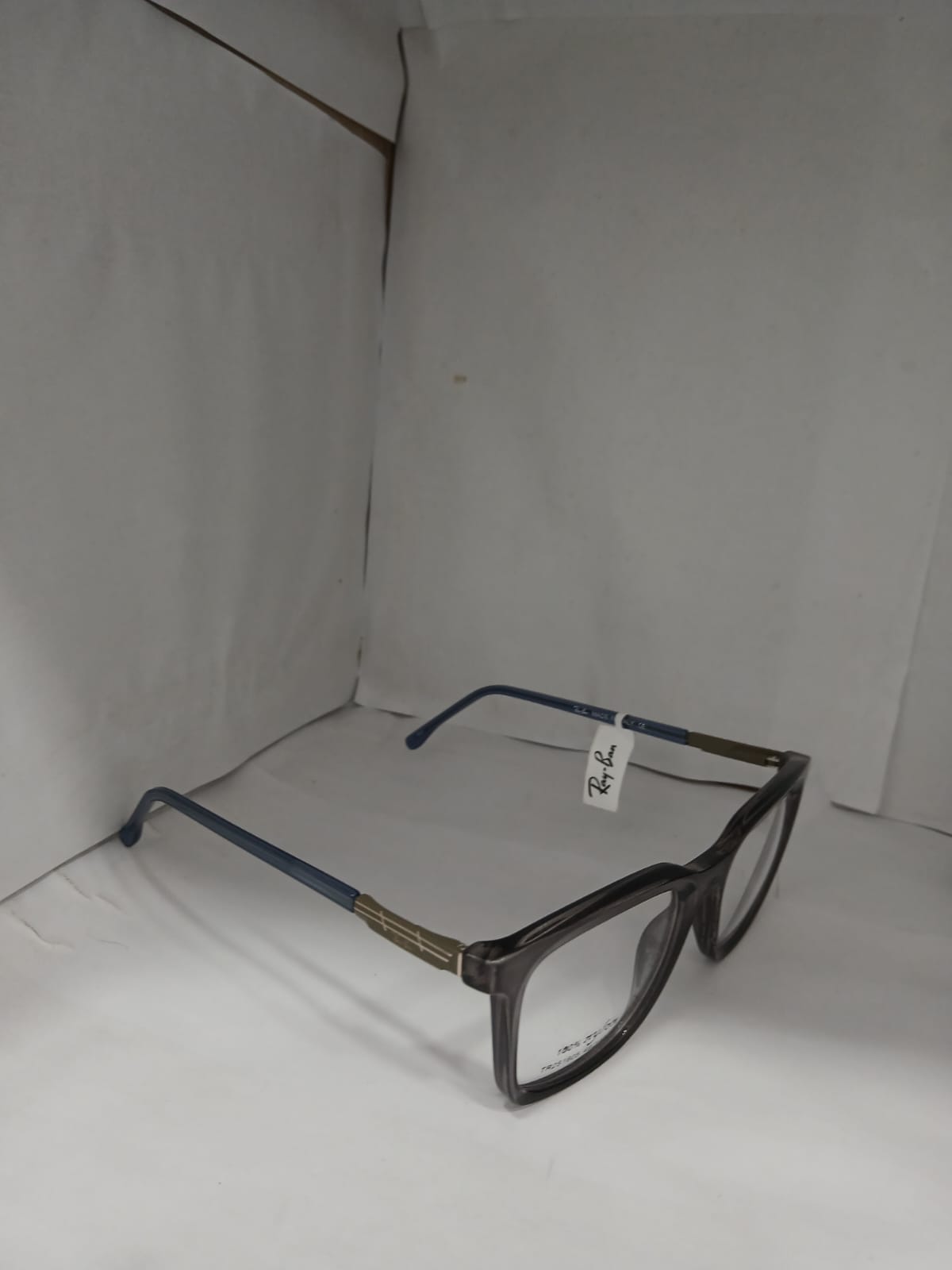 EYEGLASS - GRAY Thumbnail
