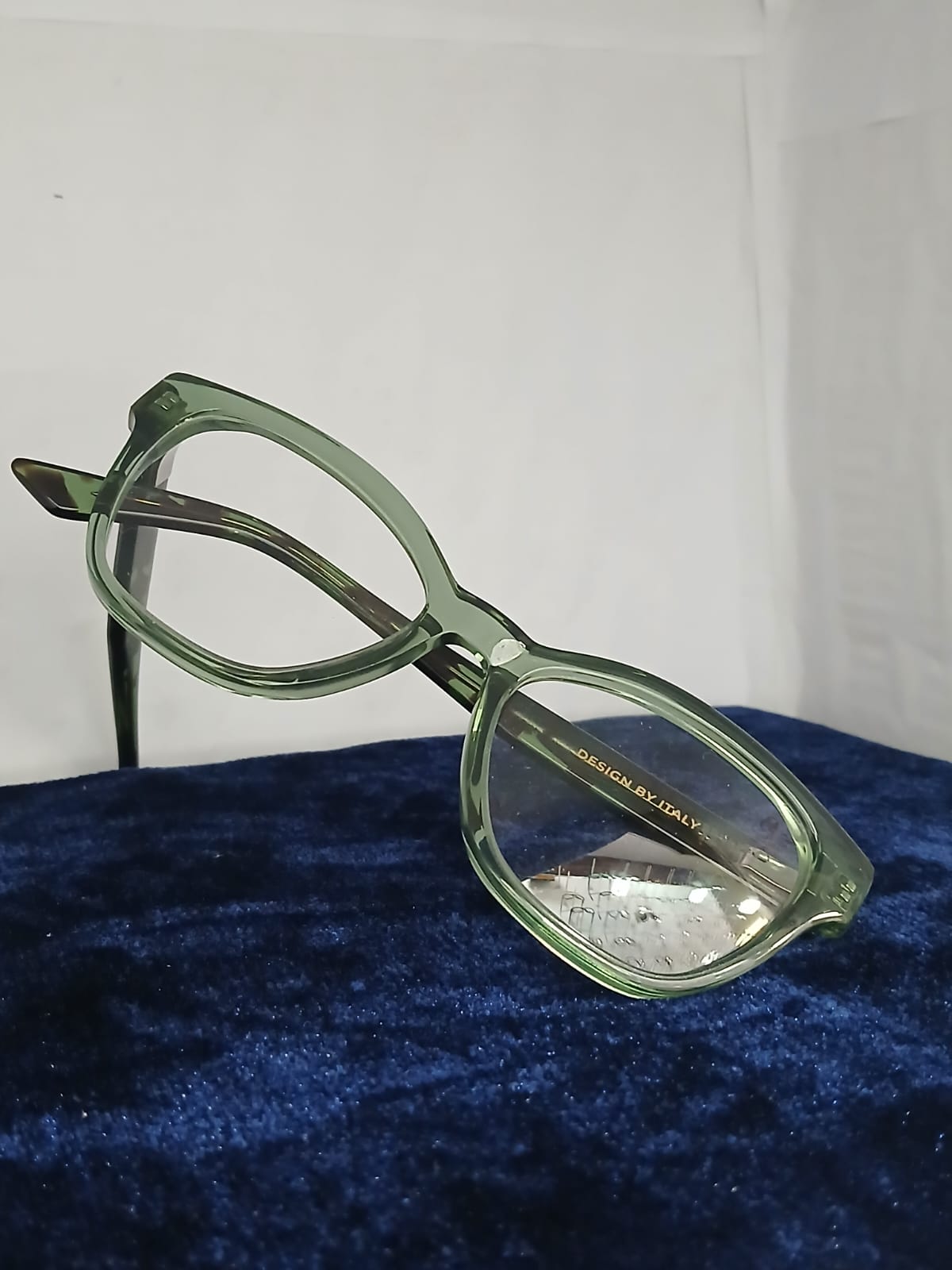 EYEGLASS - Green Thumbnail