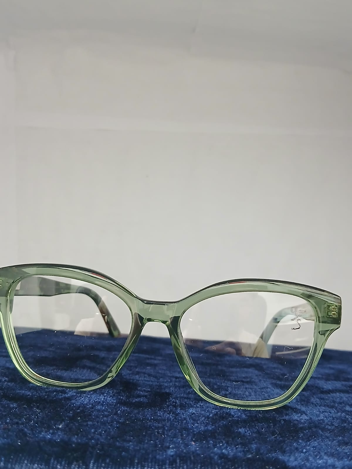 EYEGLASS - Green Thumbnail