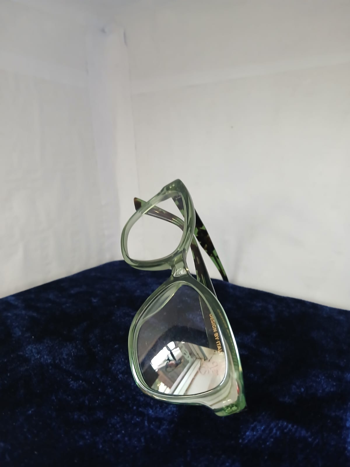 EYEGLASS - Green Thumbnail