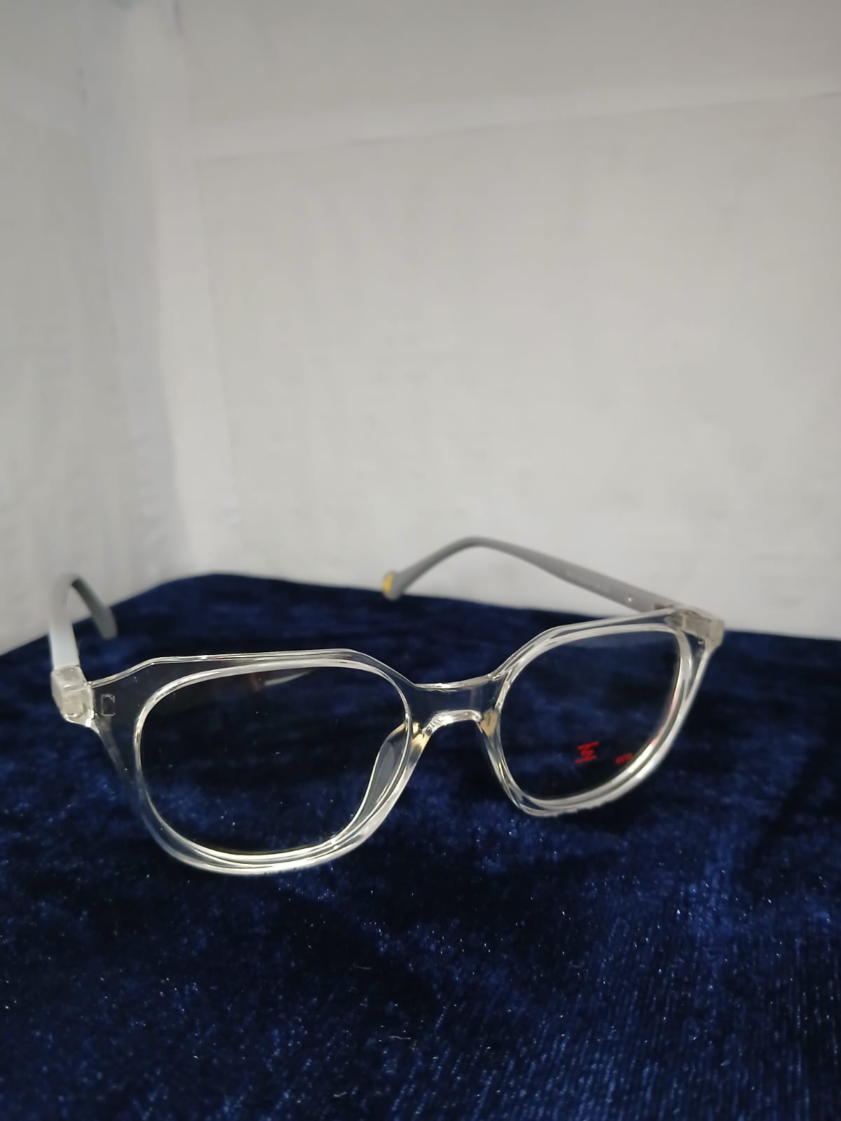 EYEGLASS - White Thumbnail