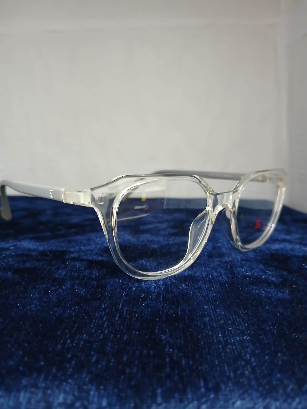 EYEGLASS - White Thumbnail