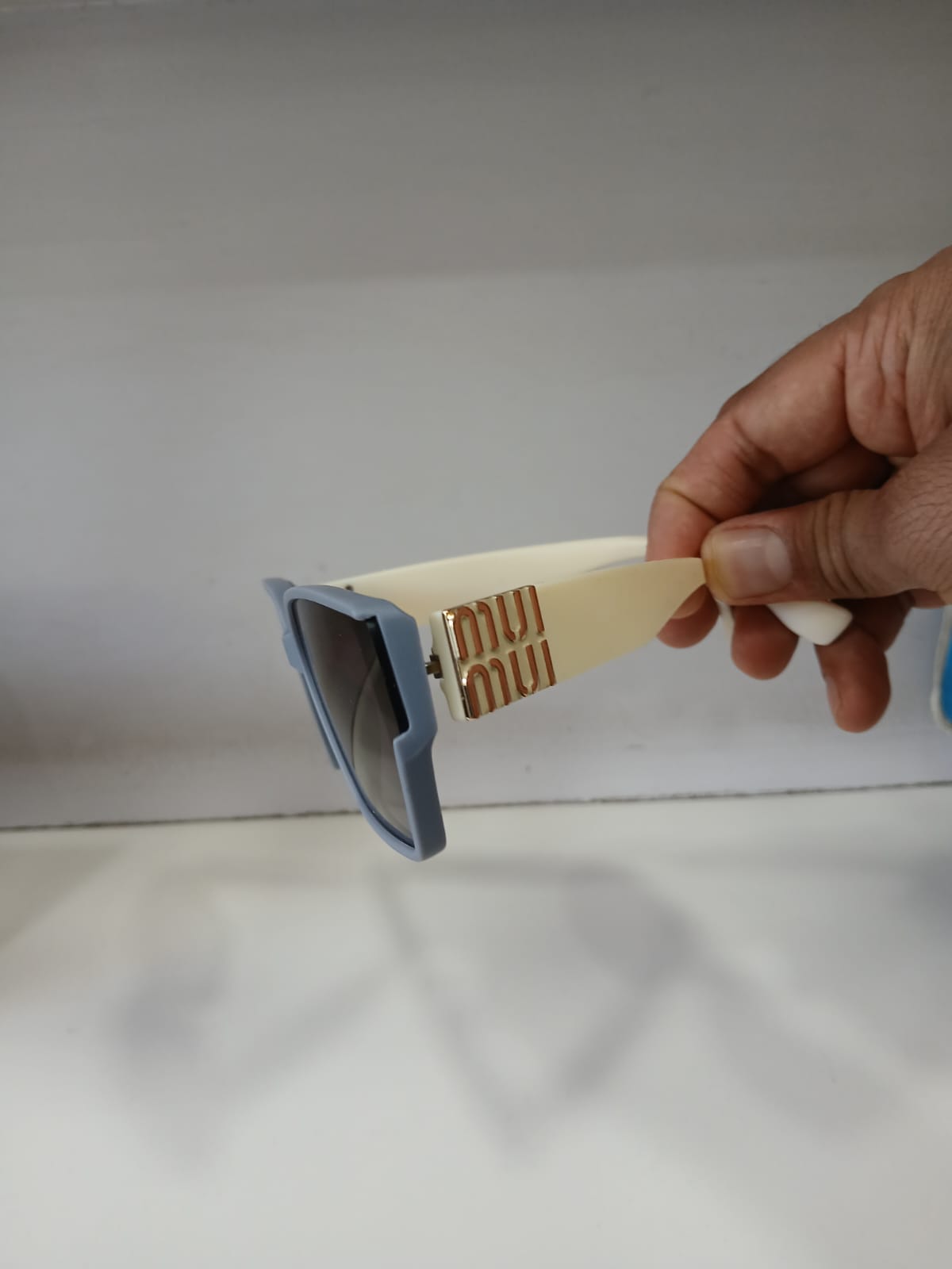 sunglasses - Gray Thumbnail
