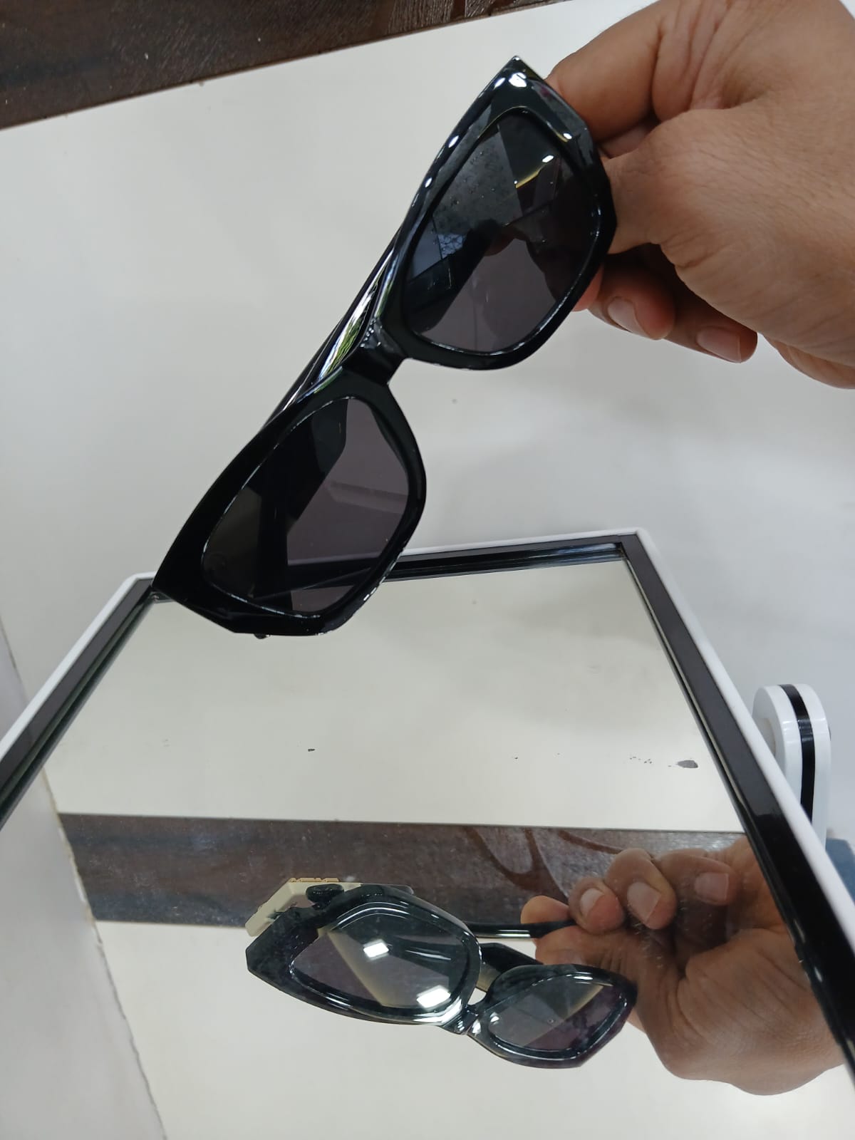 sunglasses - Black