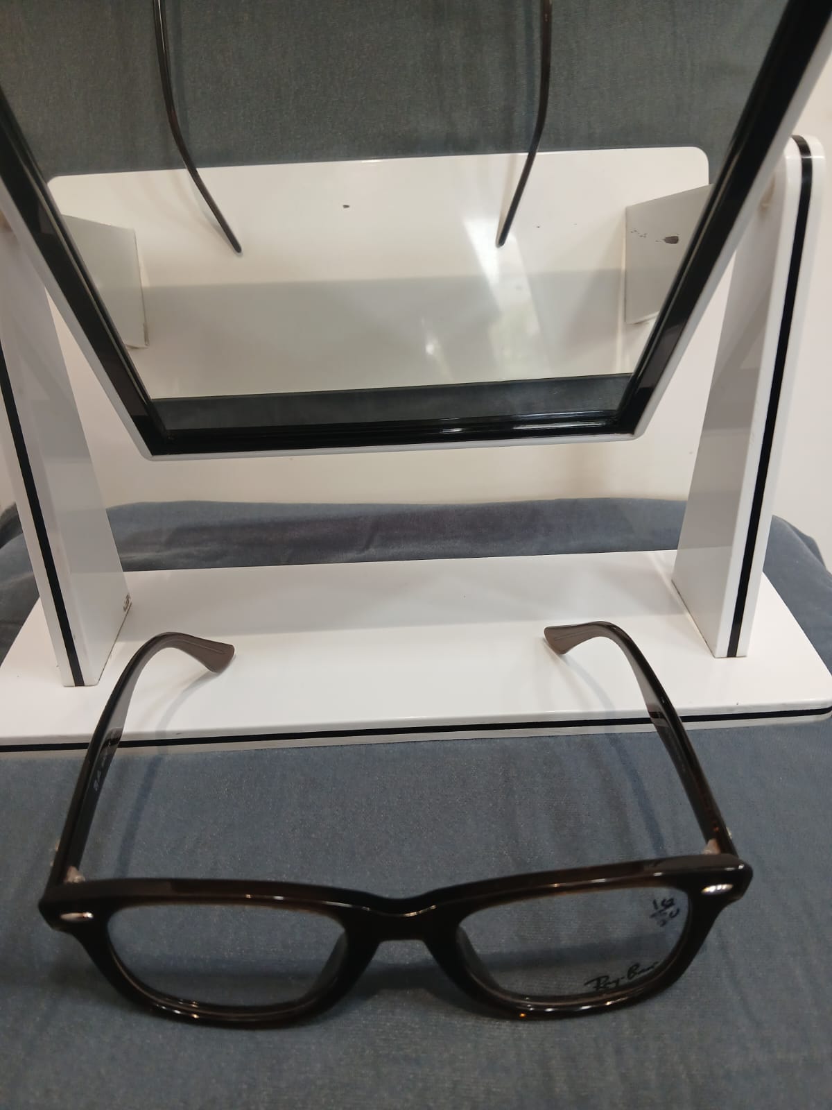 EYEGLASS - Brown Thumbnail