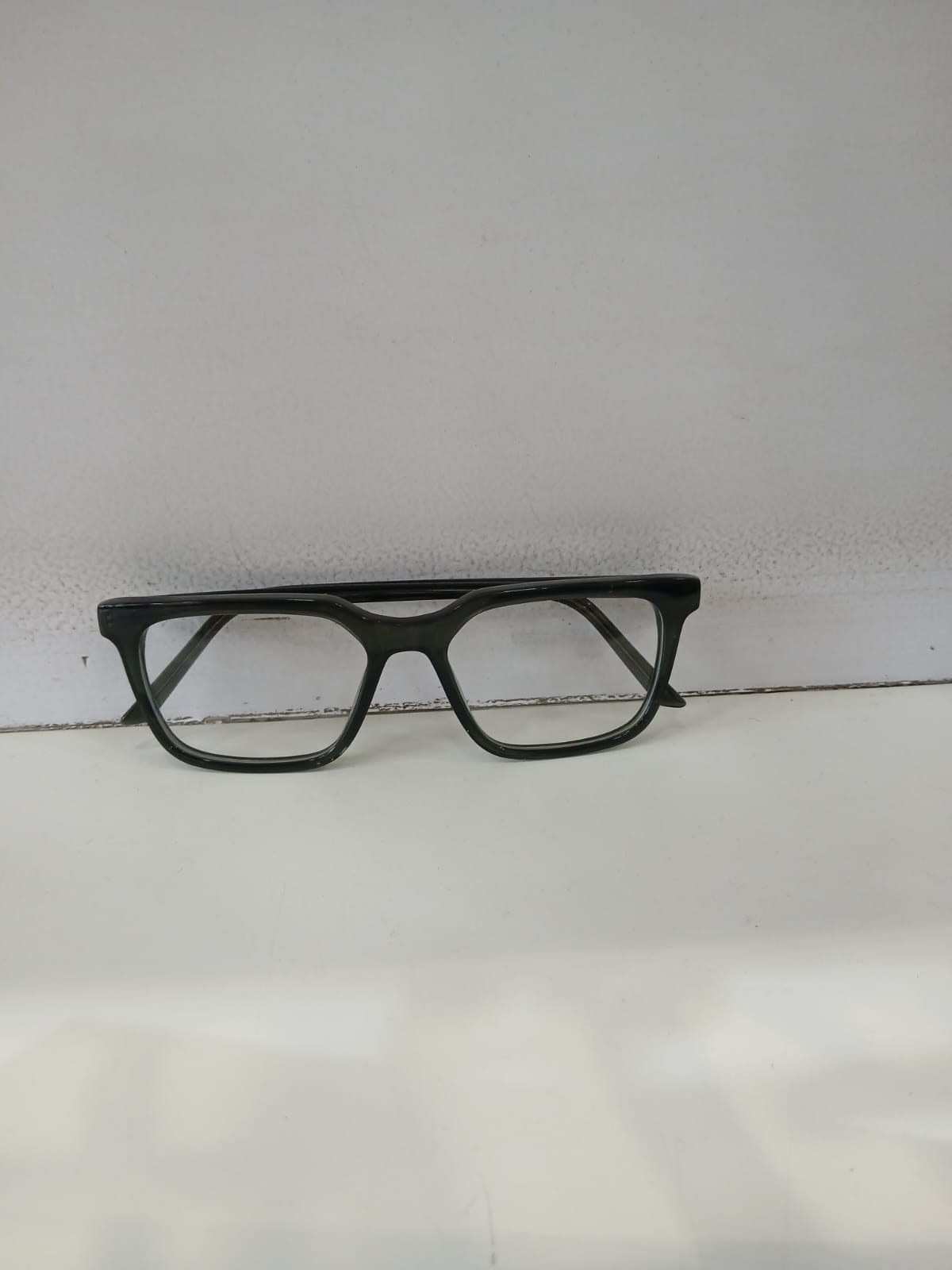 EYEGLASS - Grey