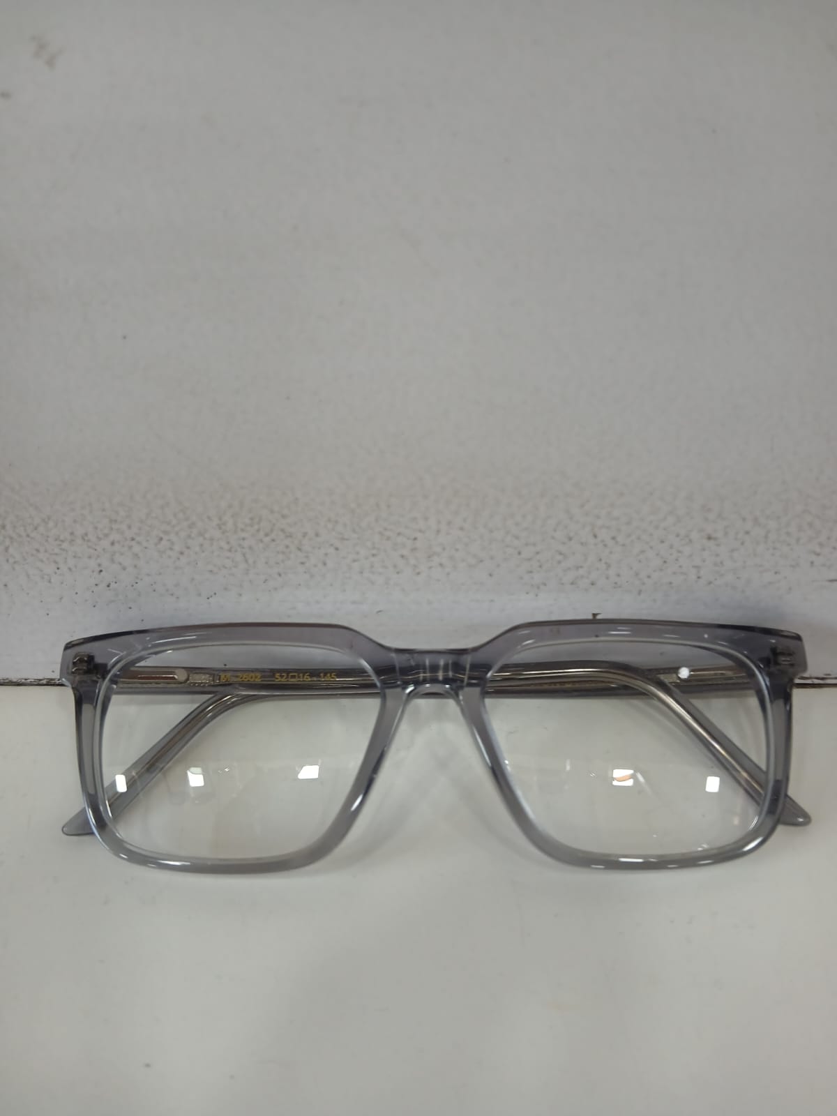 EYEGLASS - Gray Thumbnail