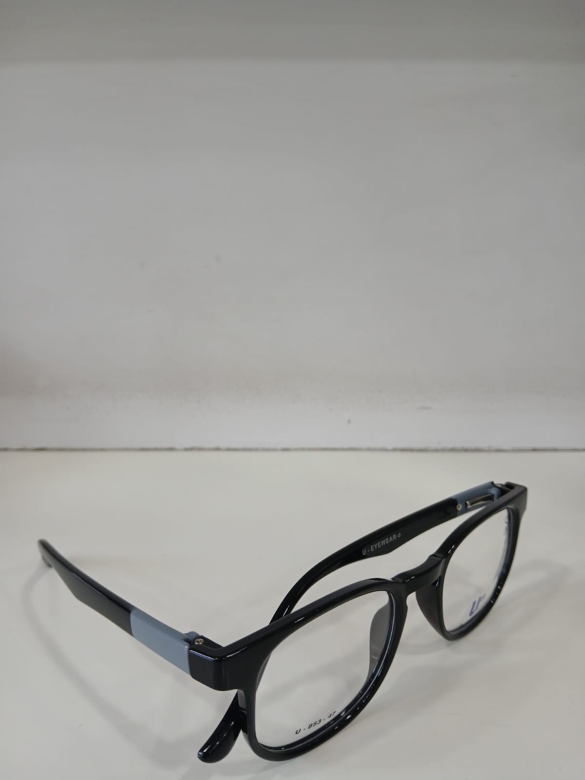 EYEGLASS - Gray Thumbnail