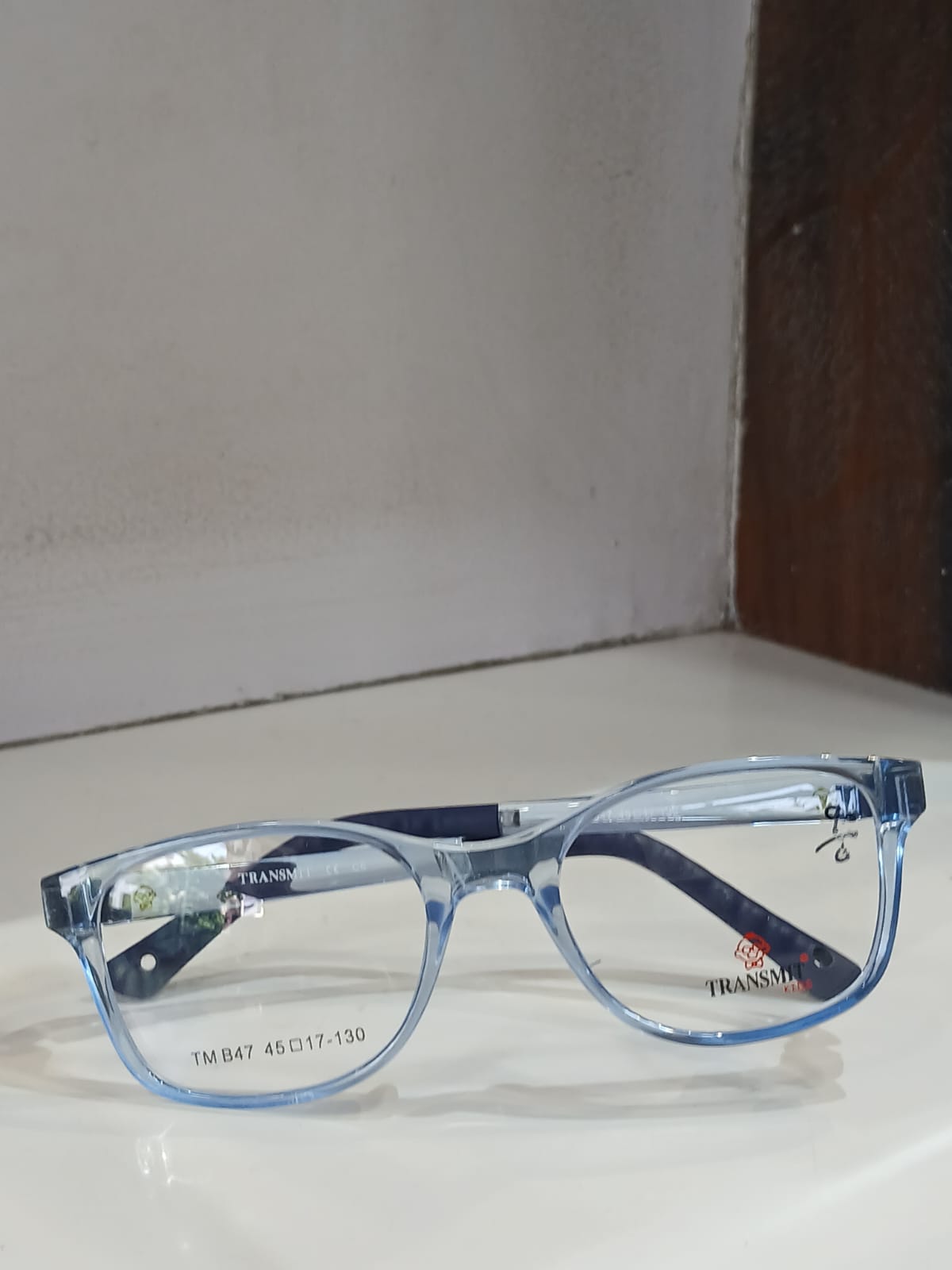 EYEGLASS - Blue Thumbnail