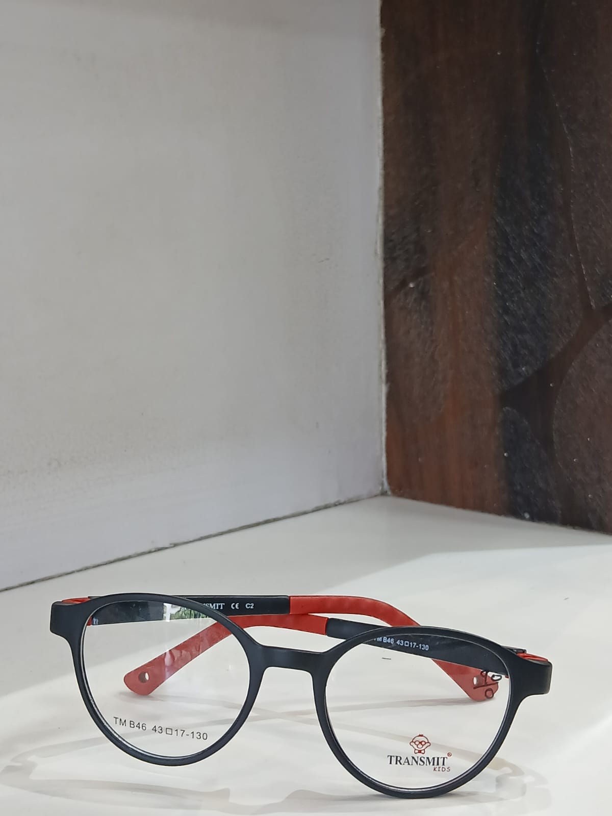 EYEGLASS - Black Thumbnail