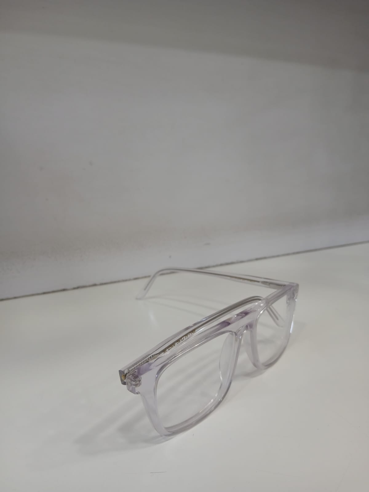 EYEGLASS - White Thumbnail