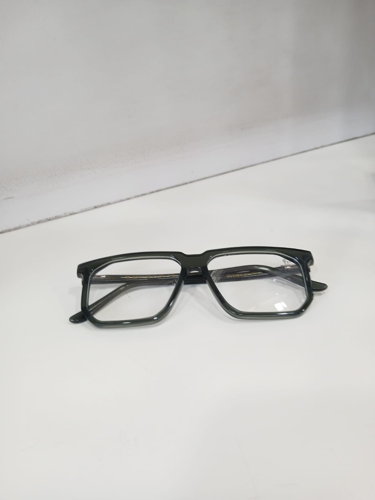 EYEGLASS - Green Thumbnail