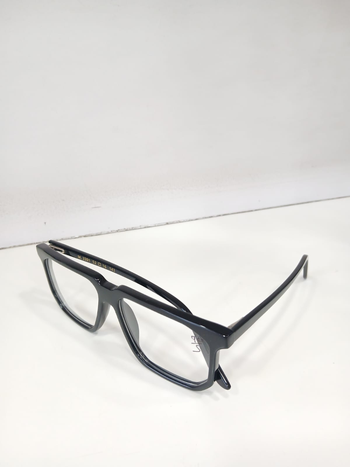 EYEGLASS - Black Thumbnail