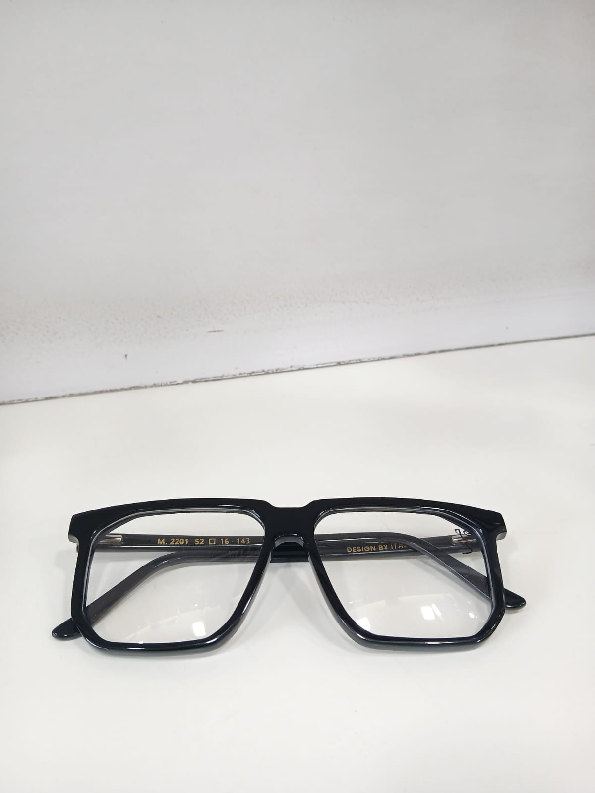 EYEGLASS - Black Thumbnail