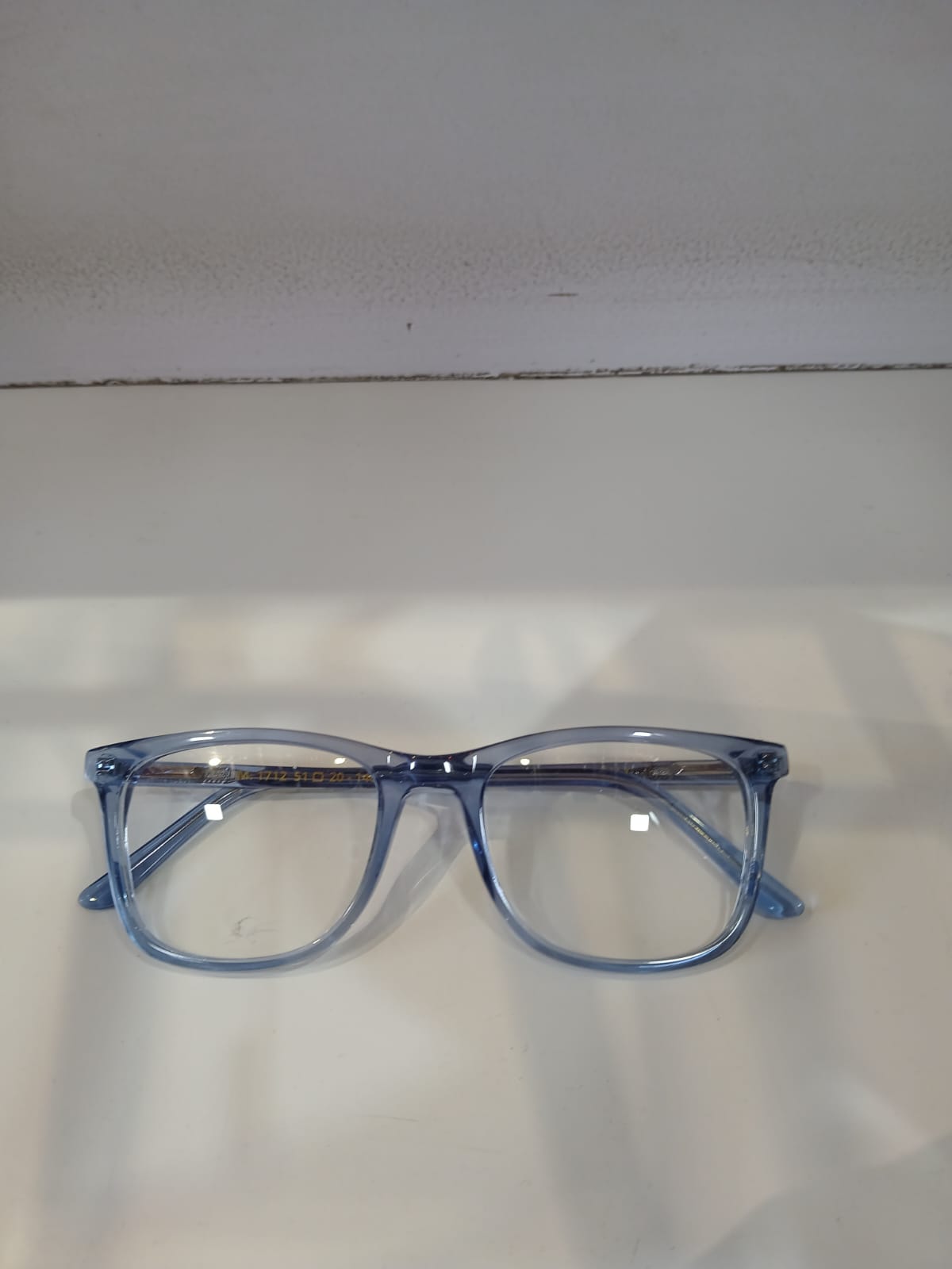 EYEGLASS - Blue Thumbnail