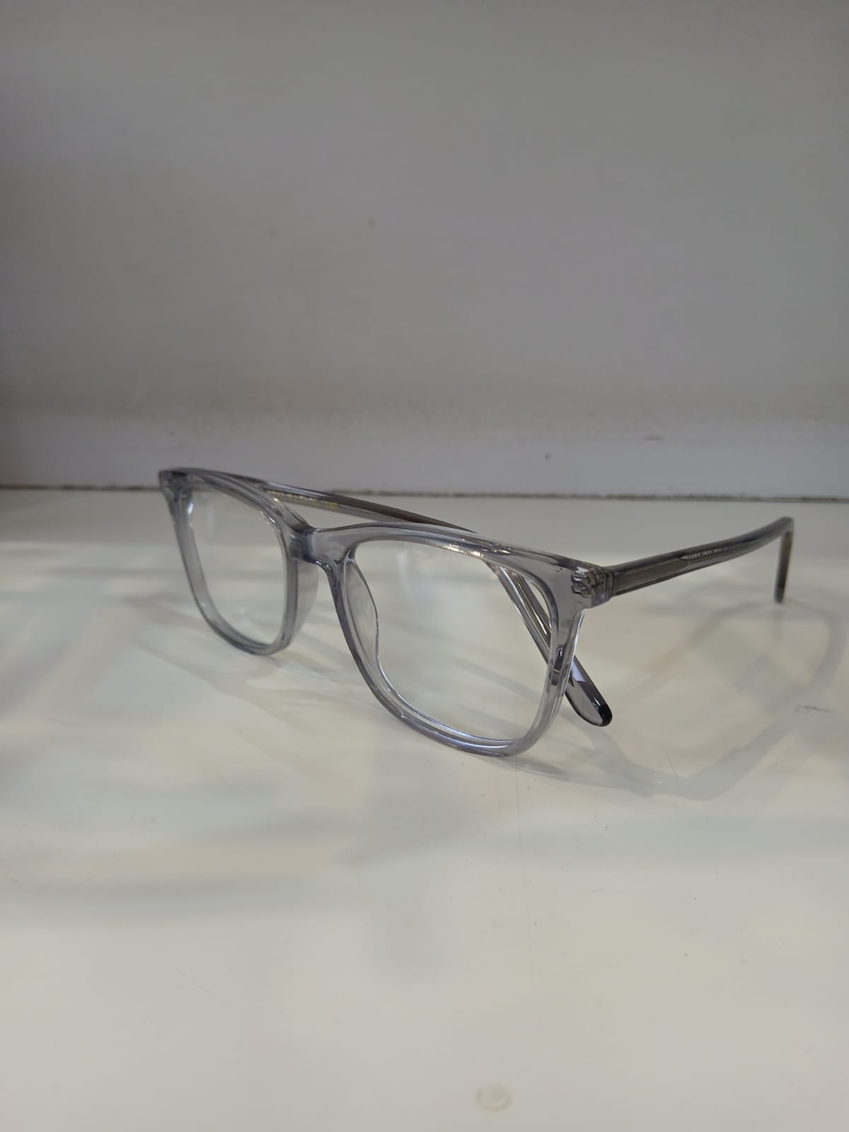 EYEGLASS - Gray Thumbnail