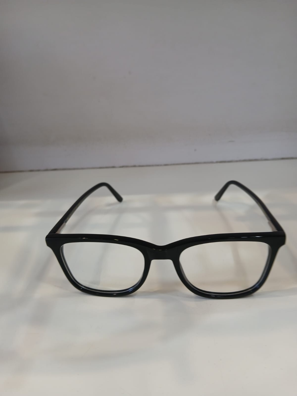 EYEGLASS - Black