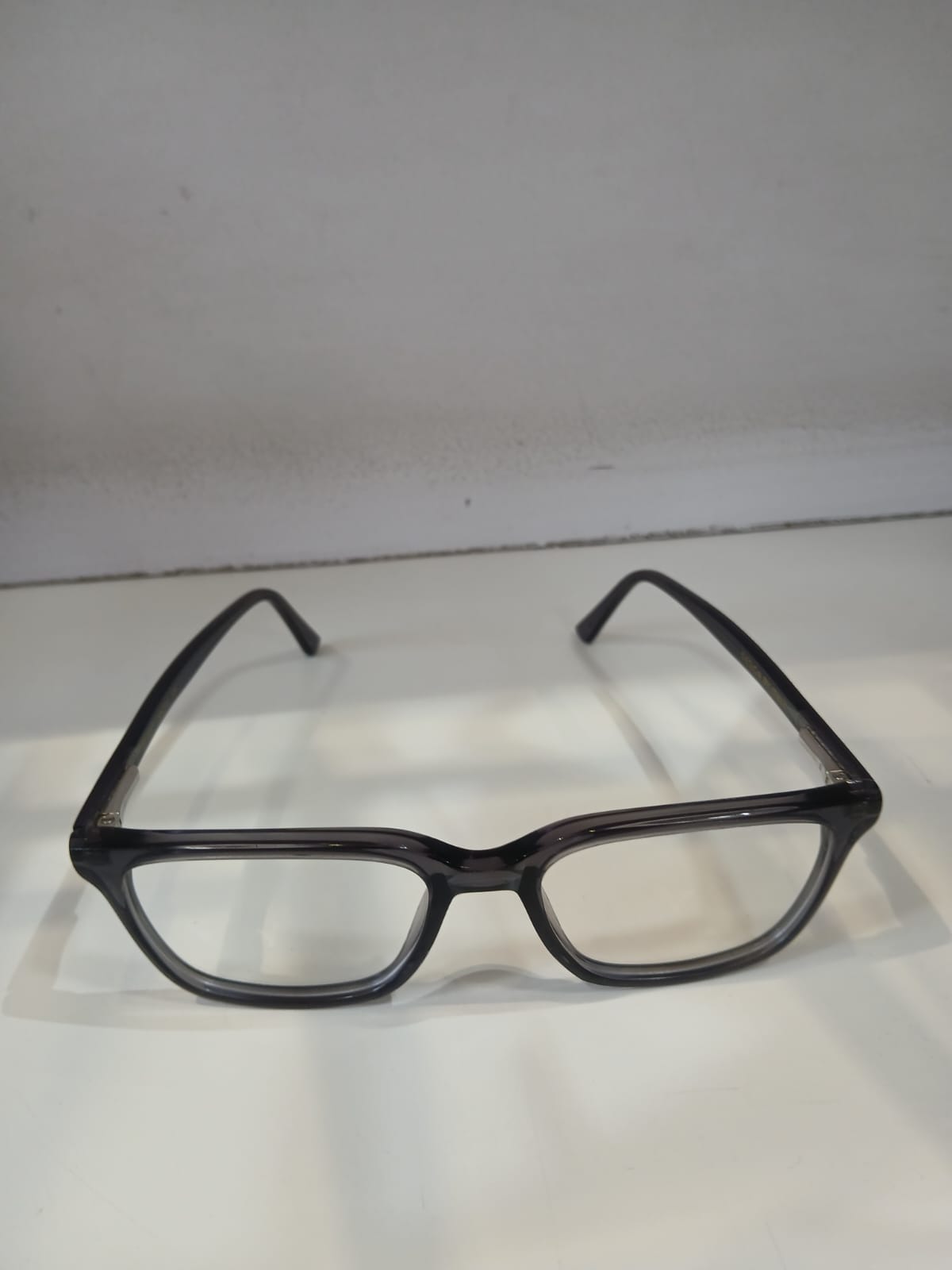 EYEGLASS - Gray Thumbnail