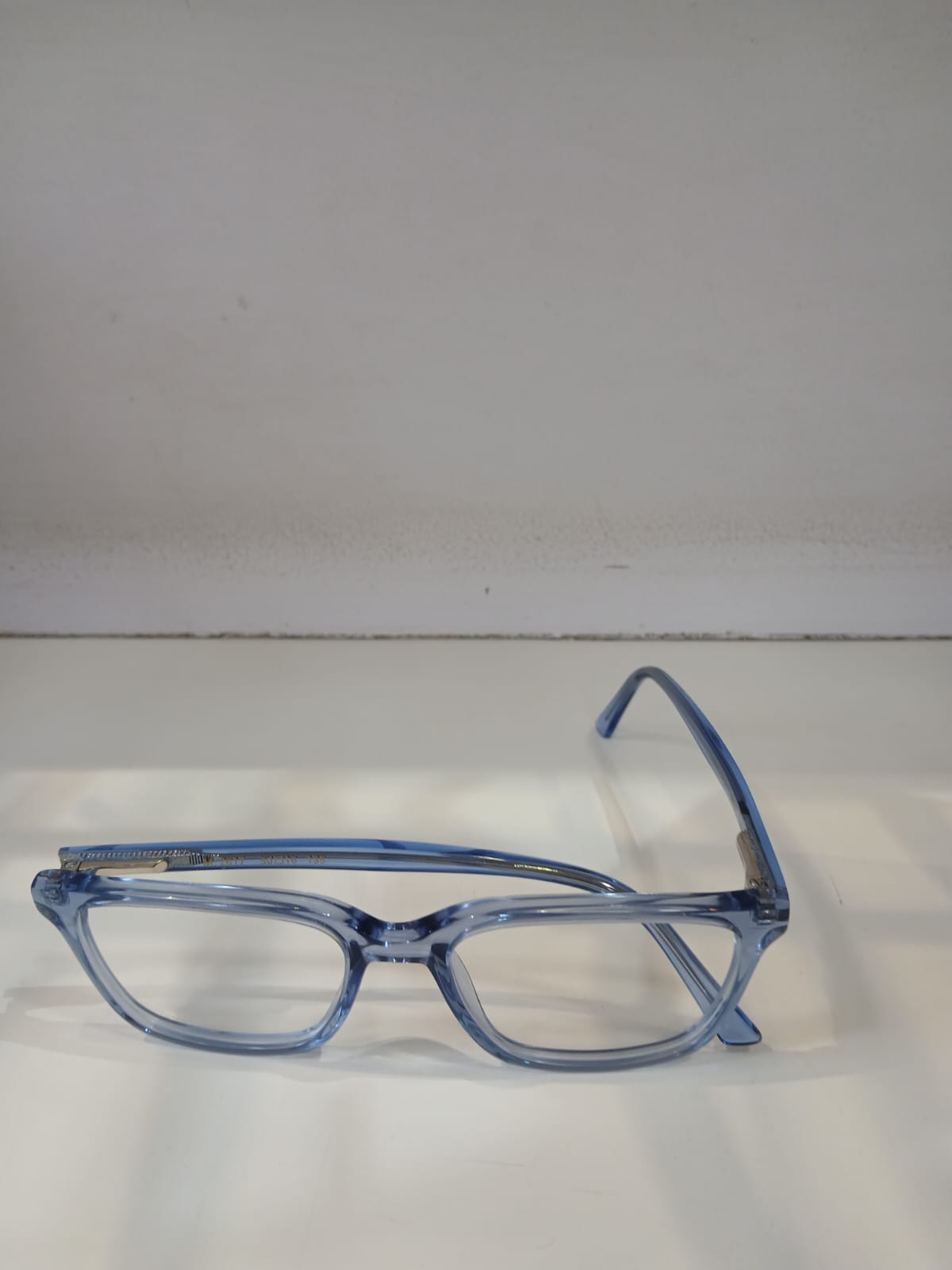 EYEGLASS - Blue Thumbnail