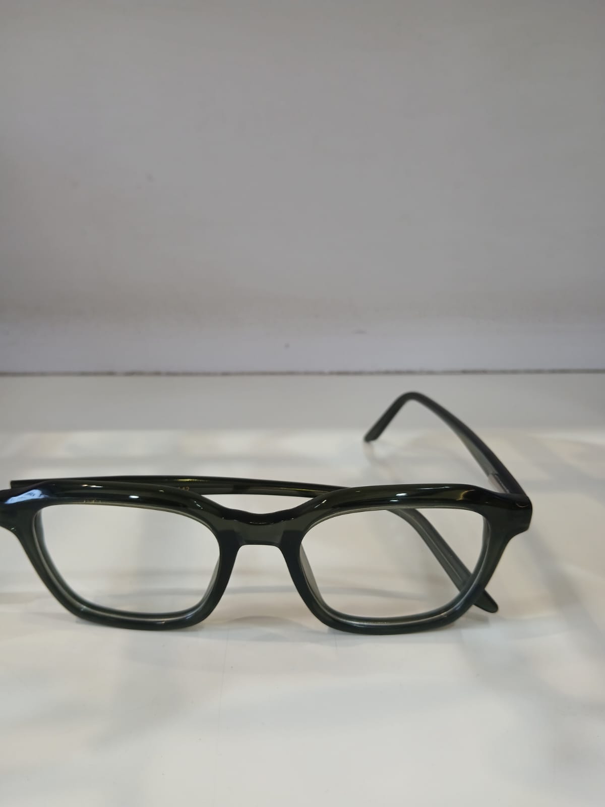 EYEGLASS - Olive Thumbnail