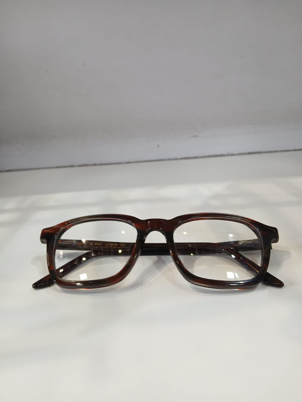 EYEGLASS - Brown