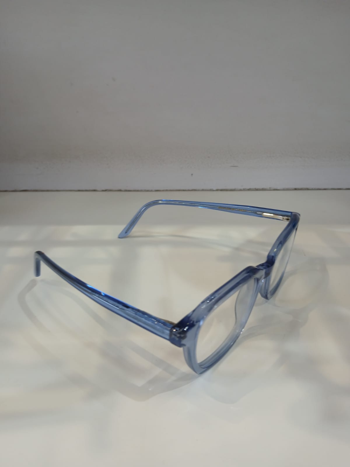 EYEGLASS - Blue Thumbnail