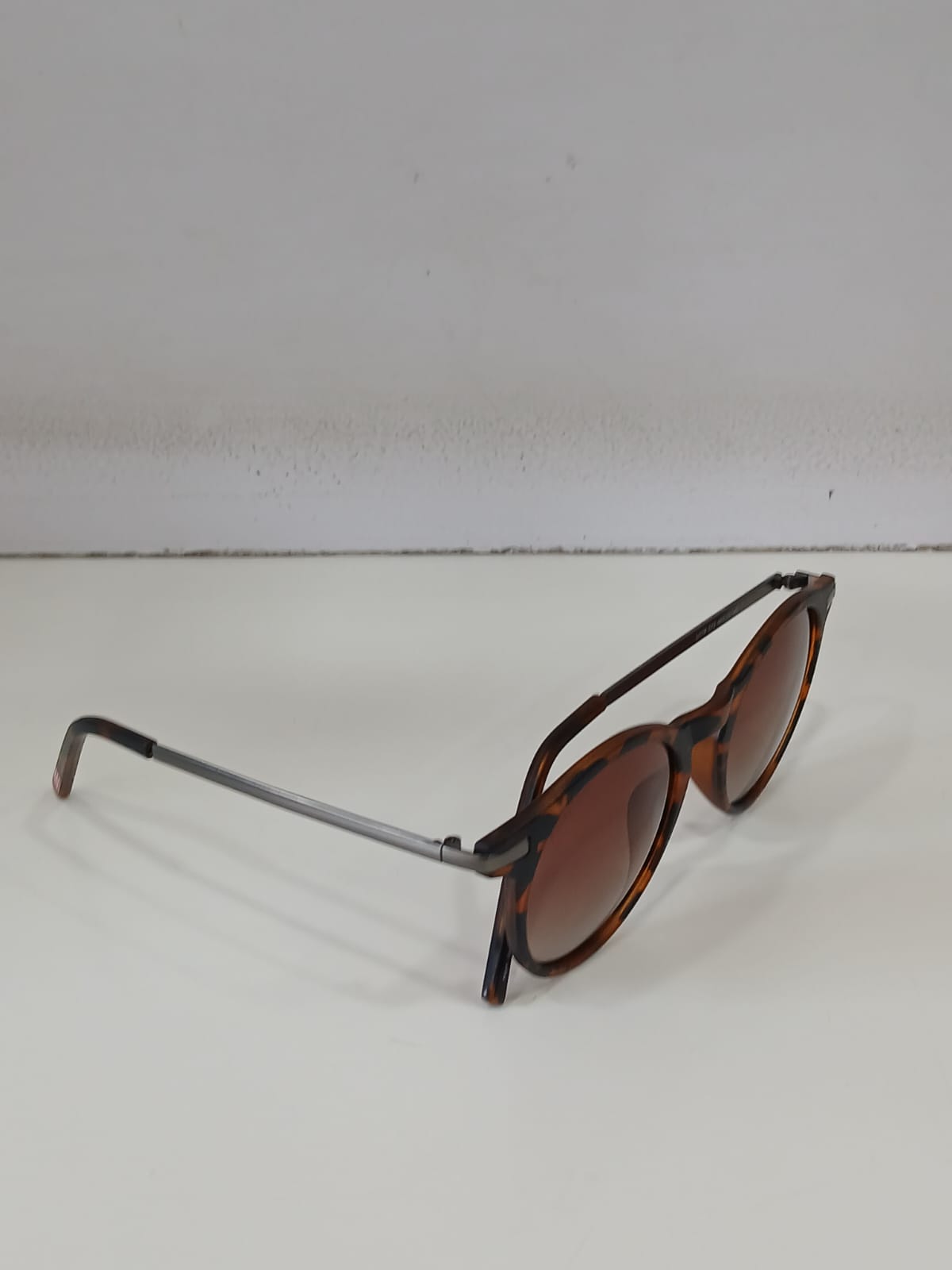 sunglasses - Brown Thumbnail