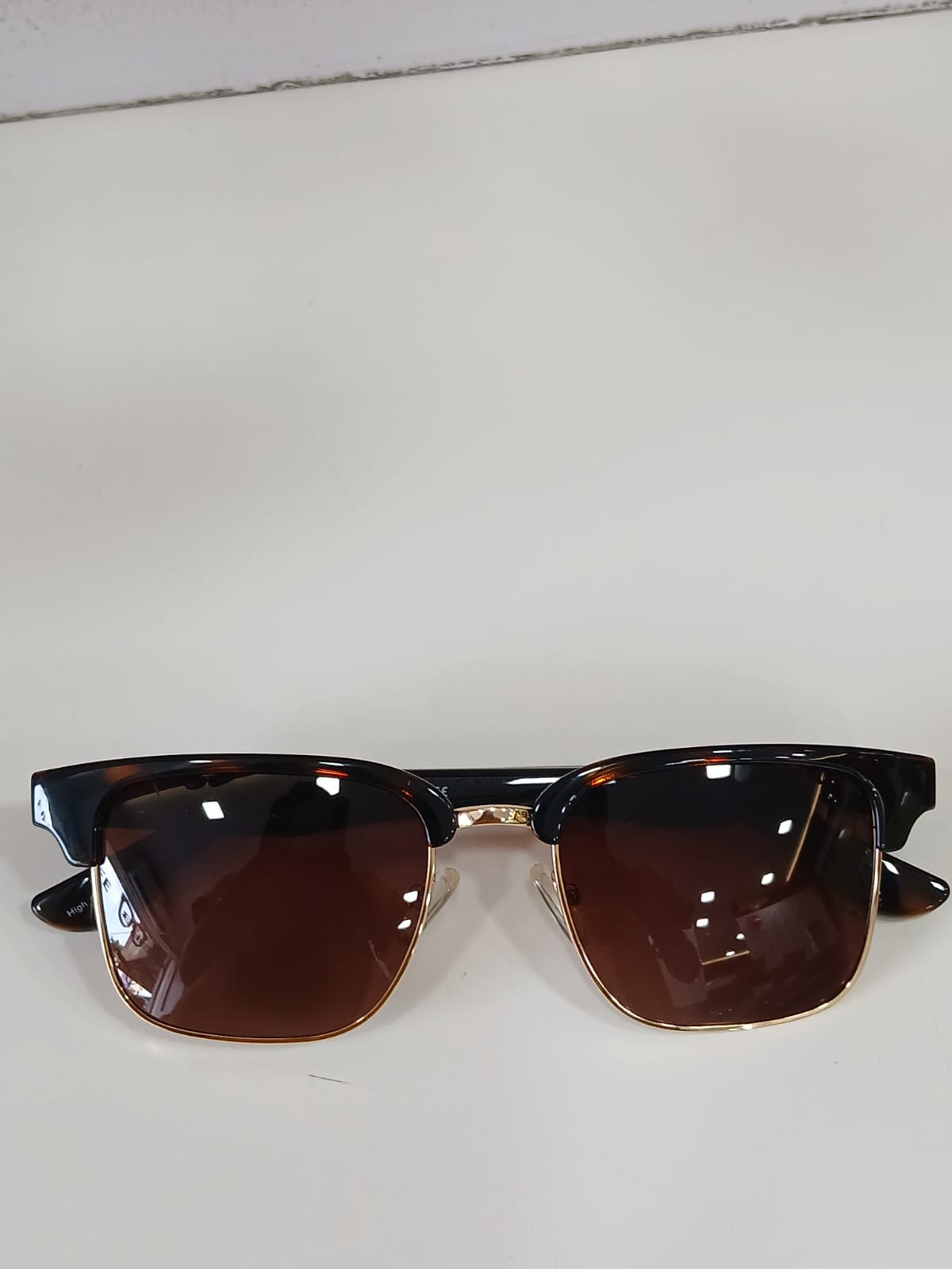 sunglasses - Brown Thumbnail