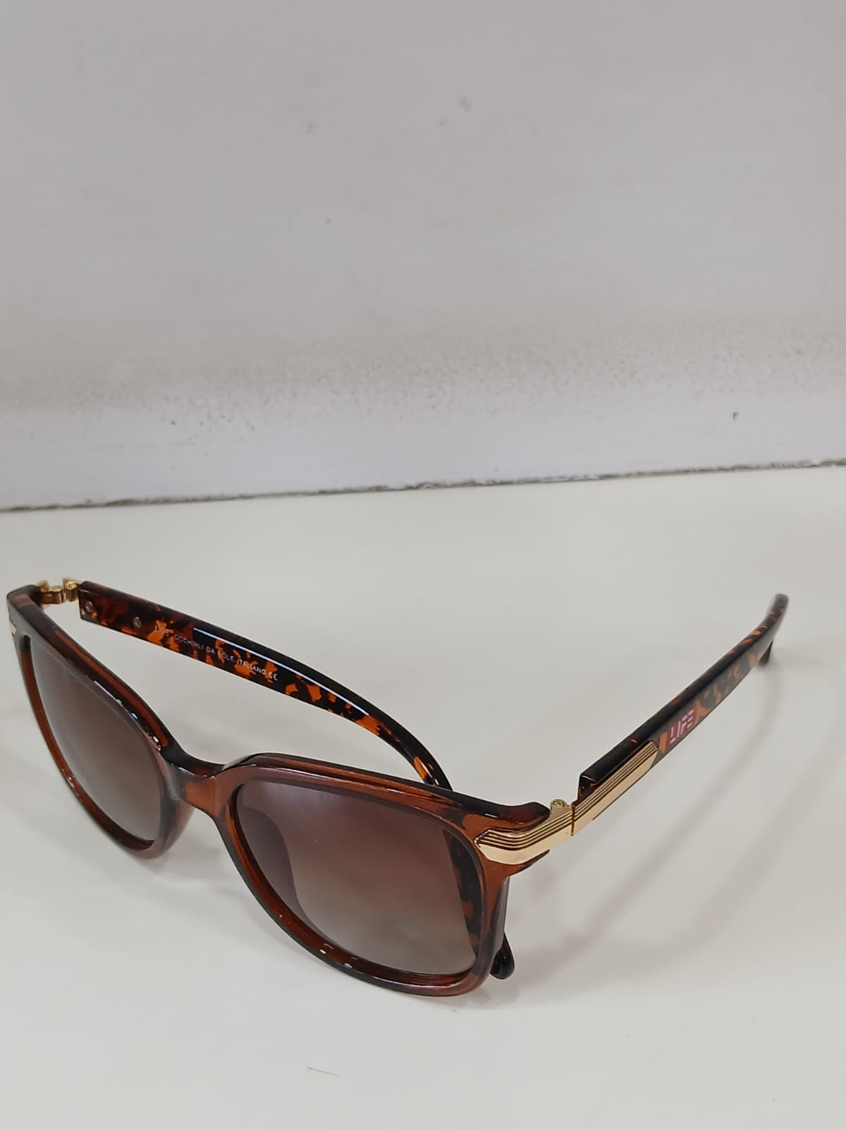 sunglasses - Brown Thumbnail