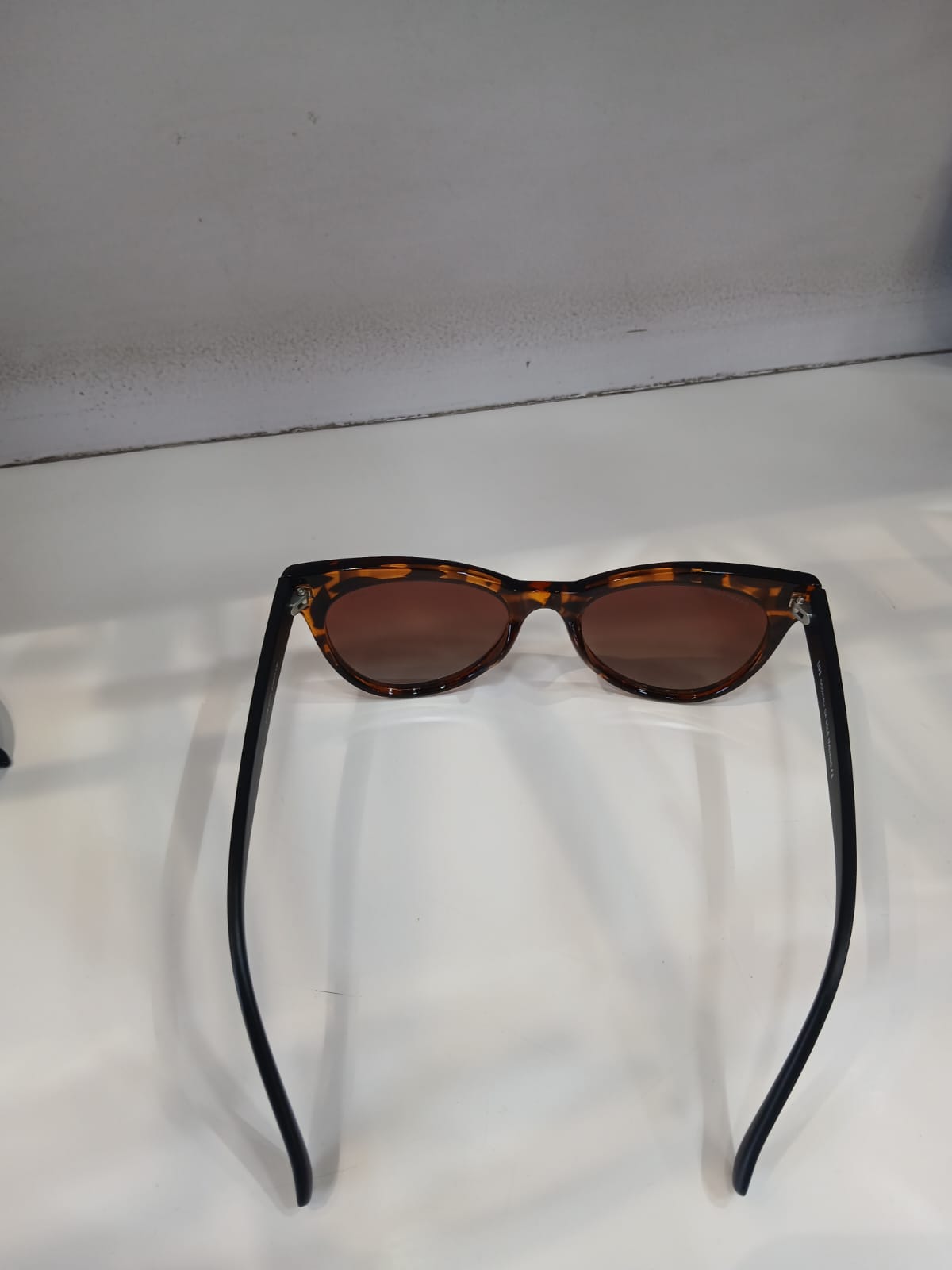 sunglasses - Brown Thumbnail