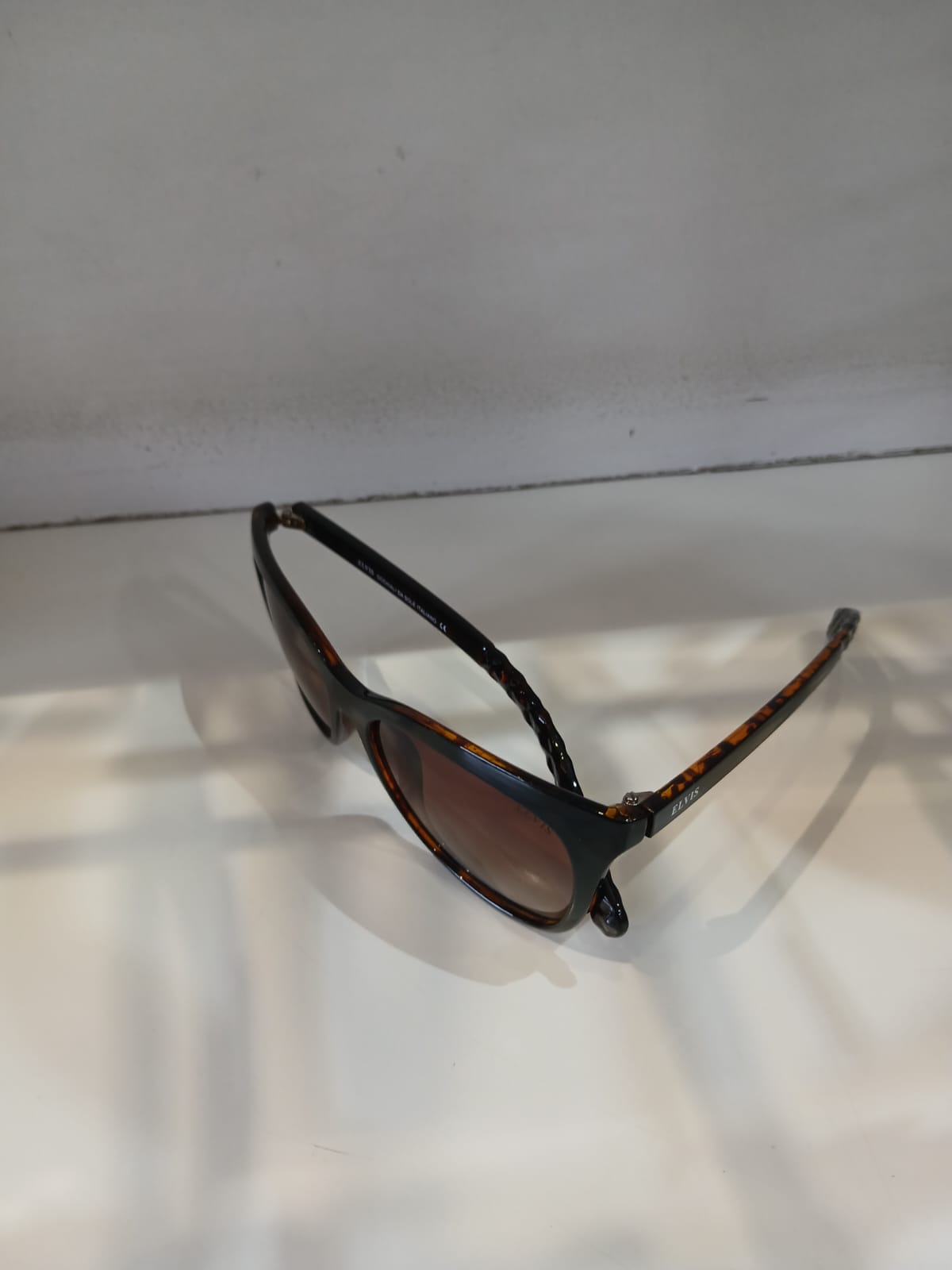 sunglasses - Brown Thumbnail