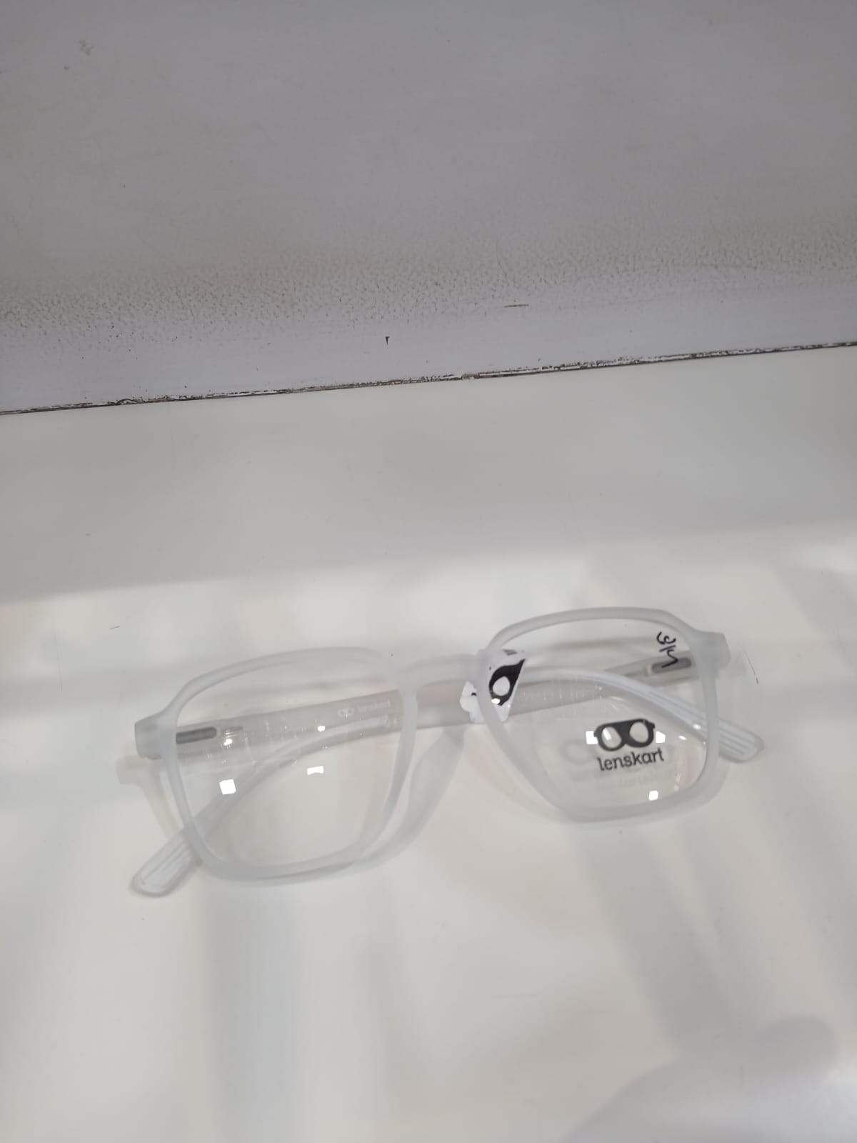 EYEGLASS