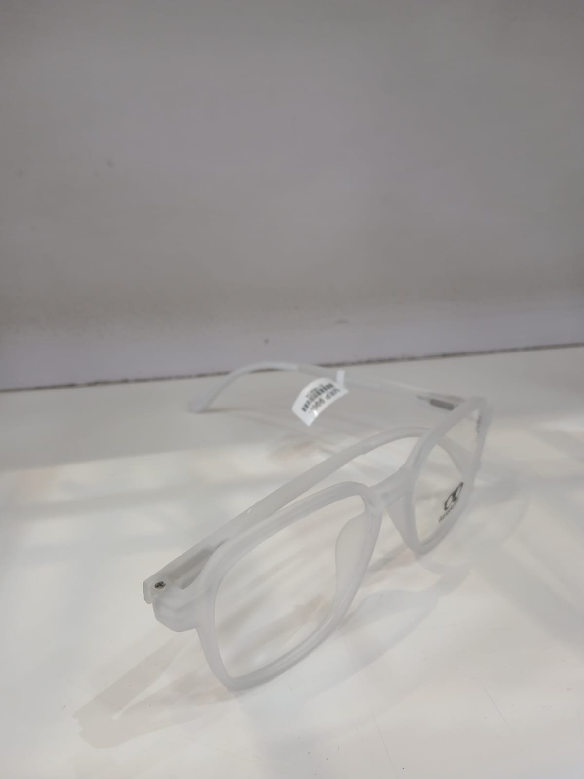 EYEGLASS - White Thumbnail