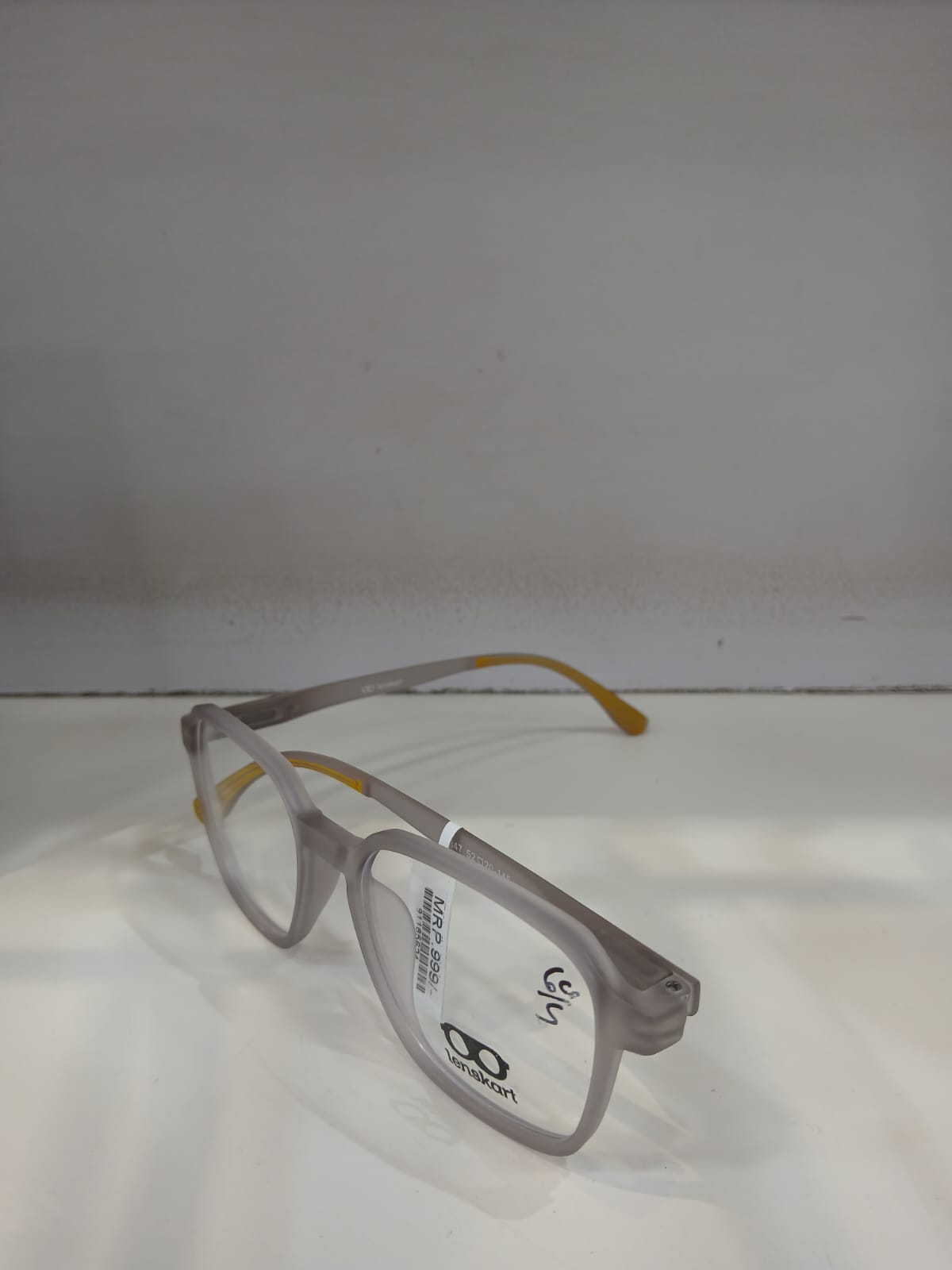EYEGLASS - Tan