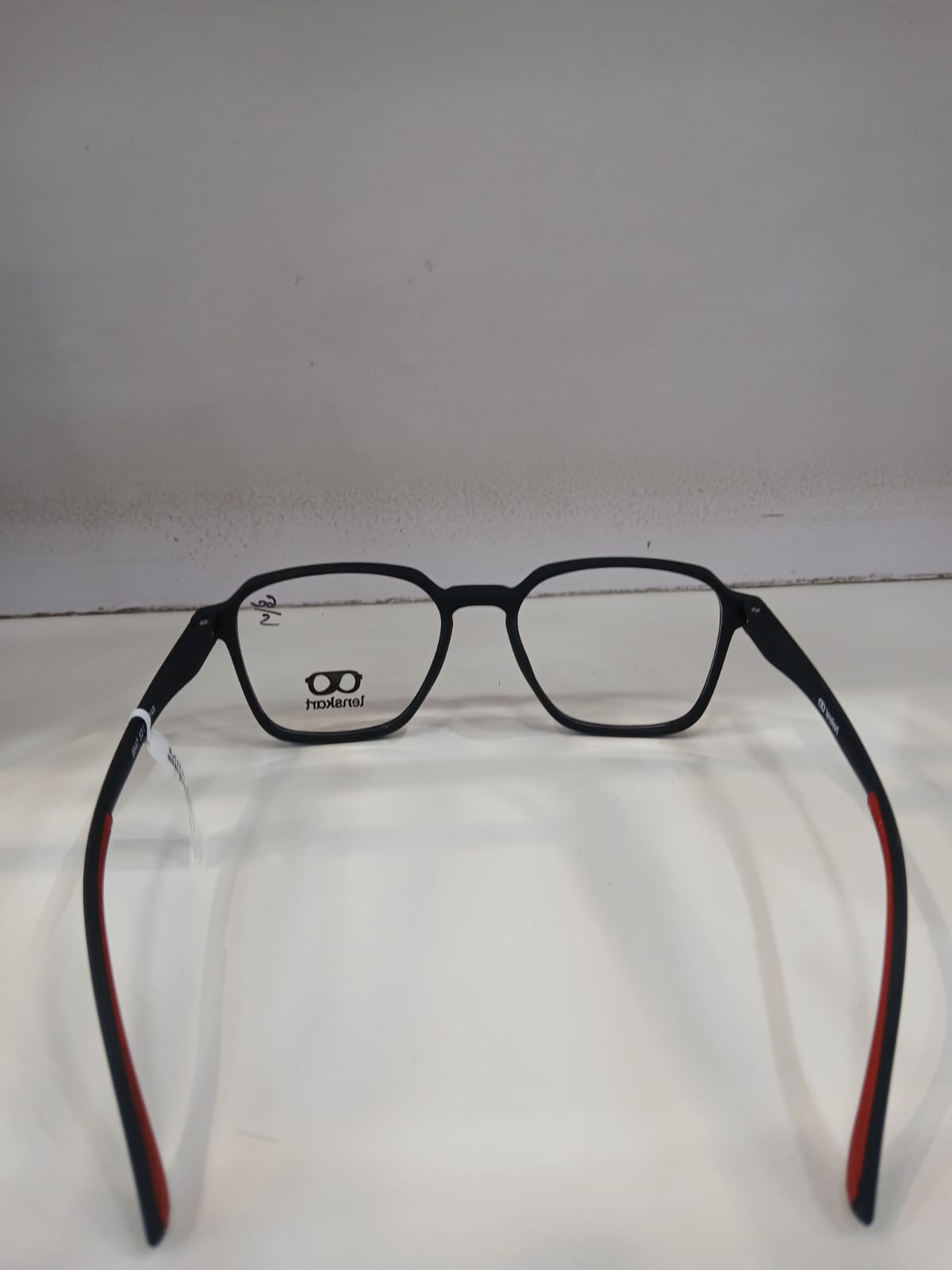 EYEGLASS - Black Thumbnail