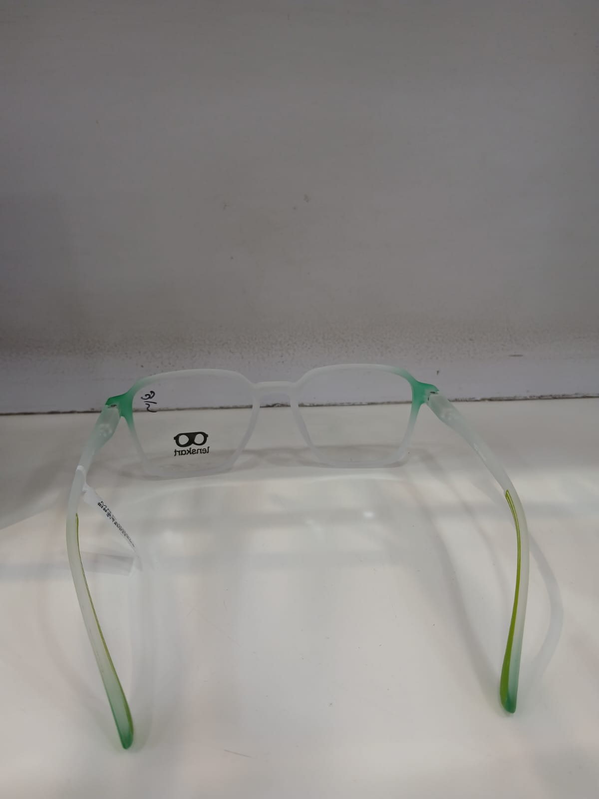 EYEGLASS - Green Thumbnail