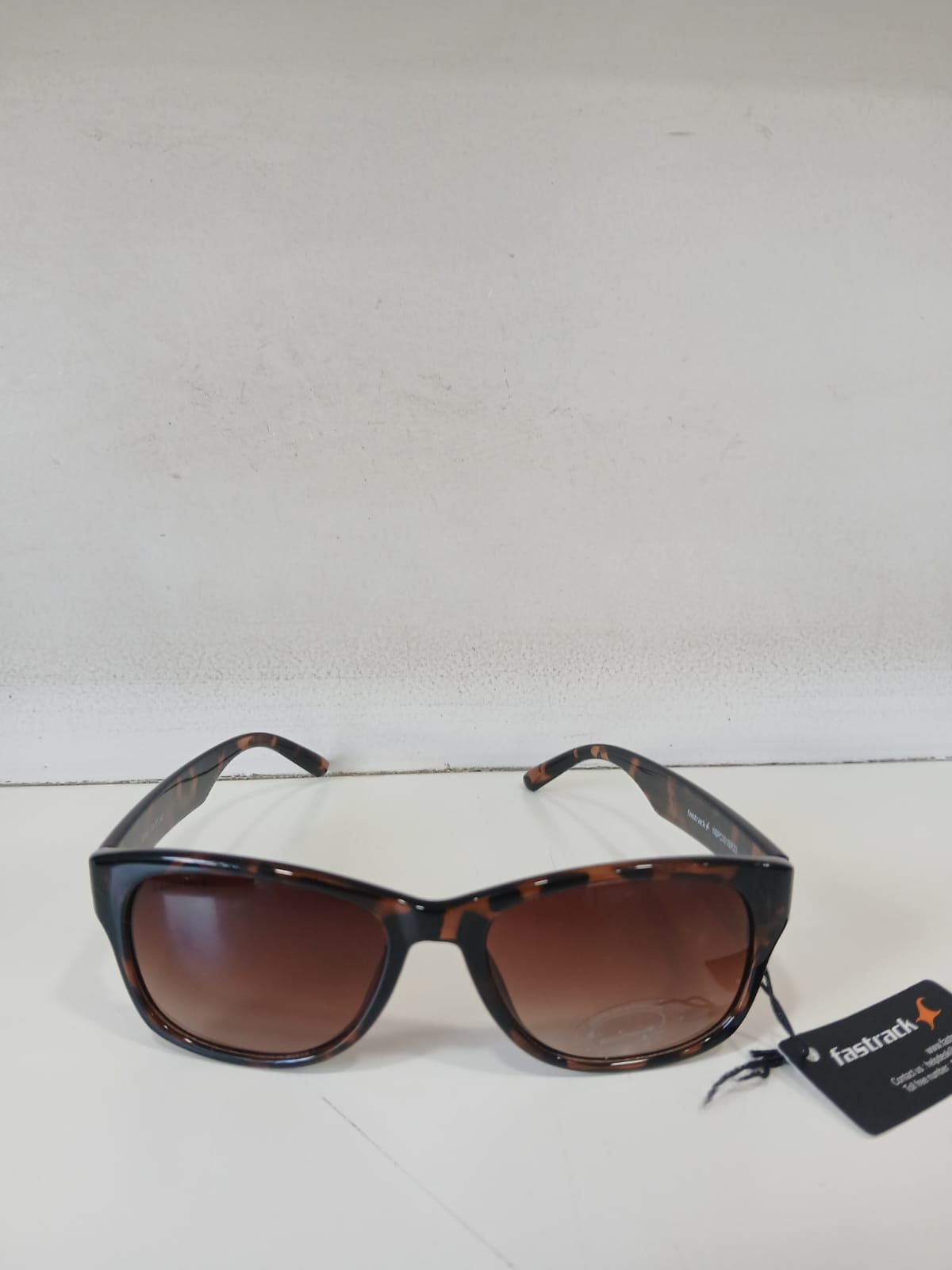 sunglasses - Brown Thumbnail