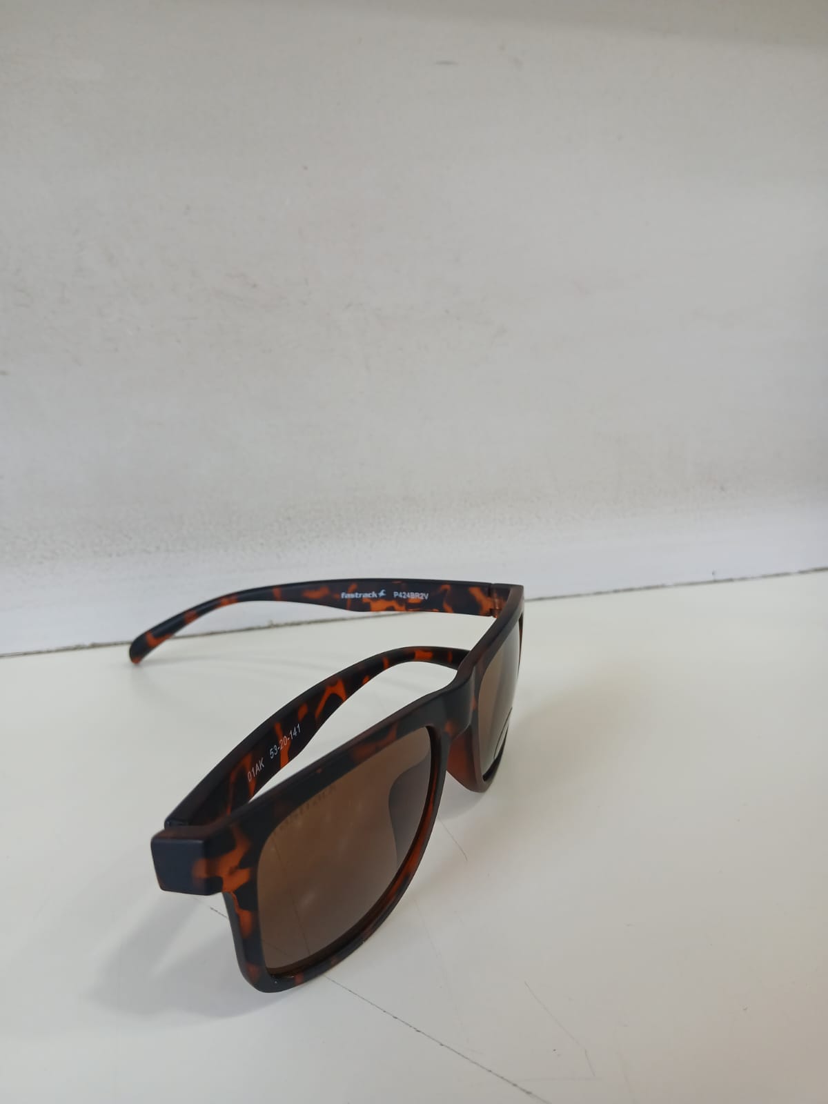 sunglasses - Brown Thumbnail