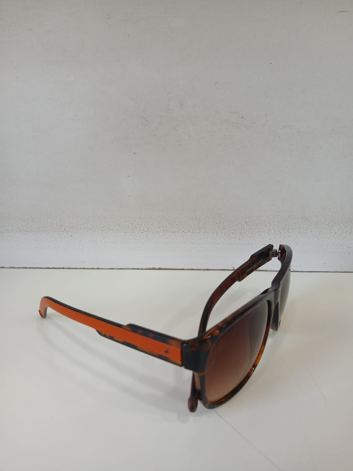 sunglasses - Brown Thumbnail
