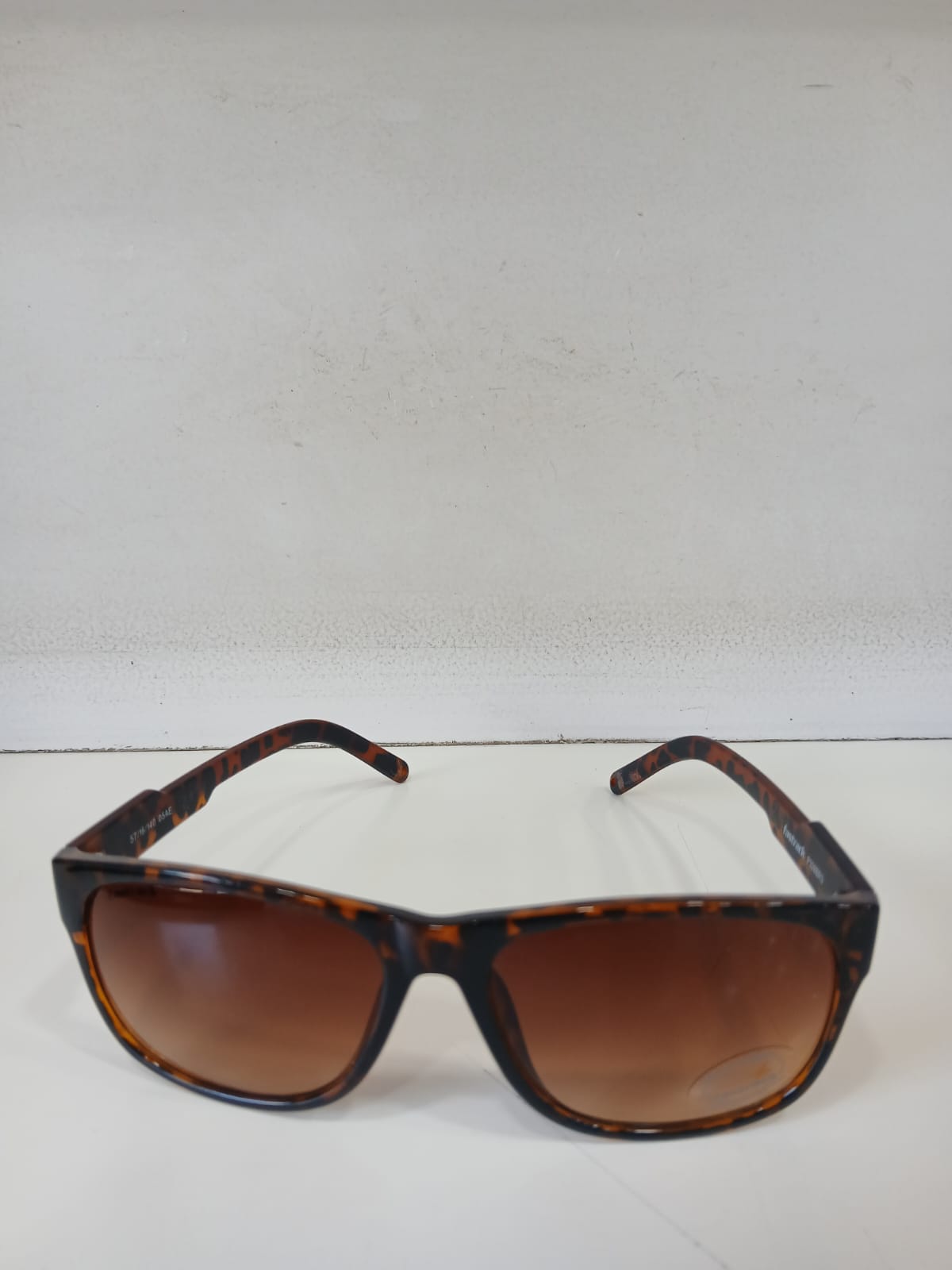 sunglasses - Brown Thumbnail