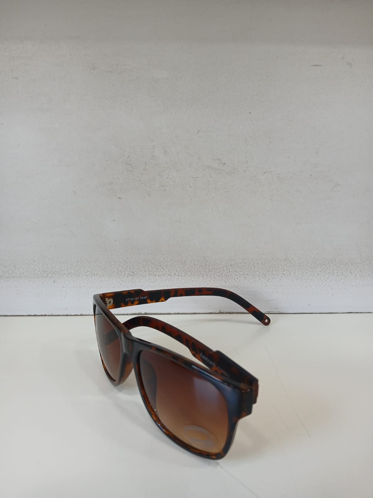 sunglasses - Brown Thumbnail