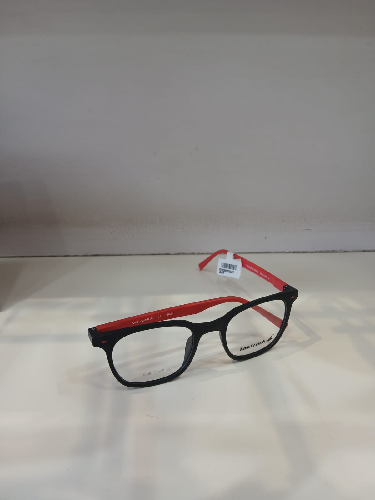 EYEGLASS - Black Thumbnail