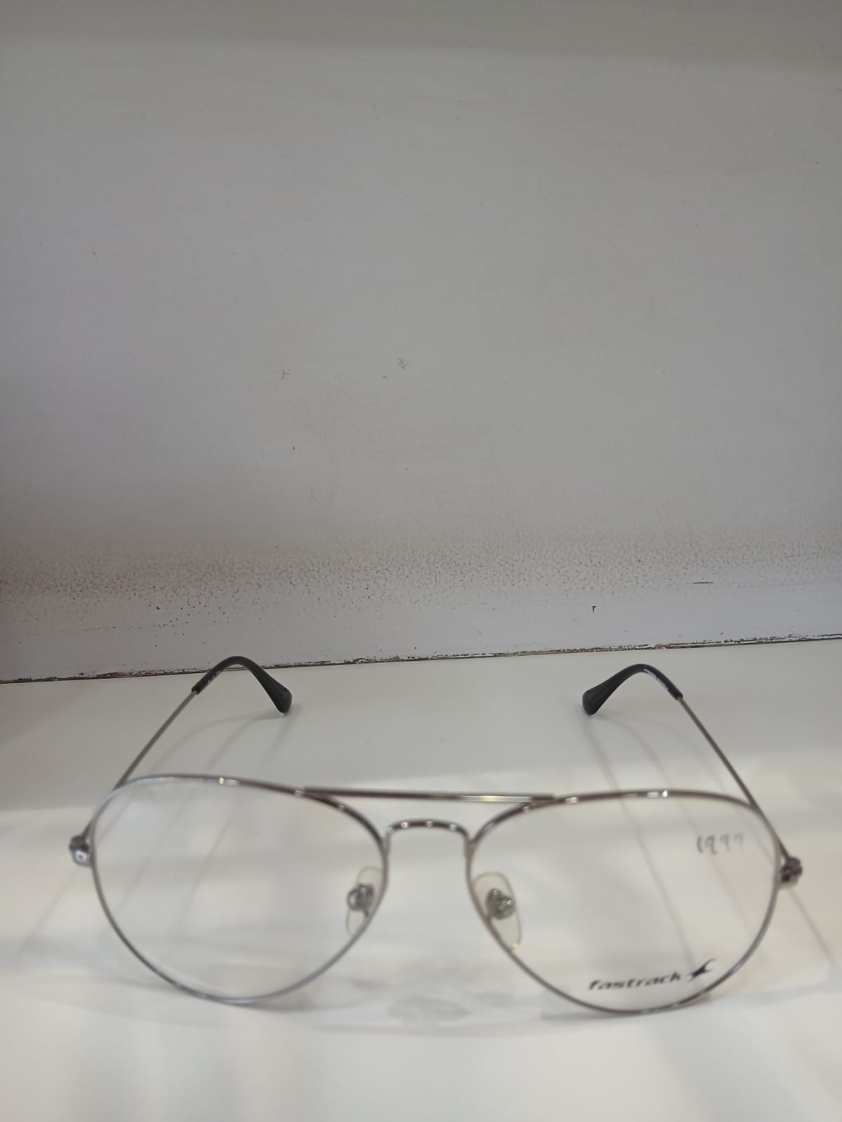EYEGLASS - Silver Thumbnail