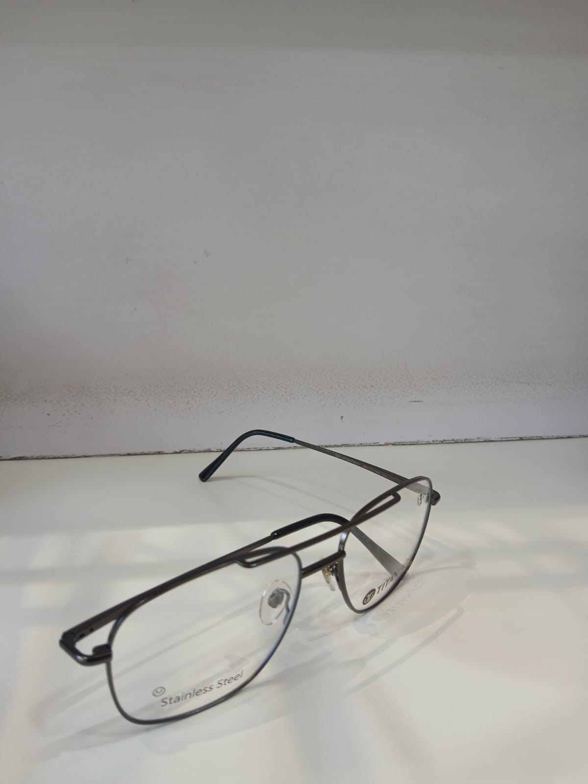 EYEGLASS - Black Thumbnail