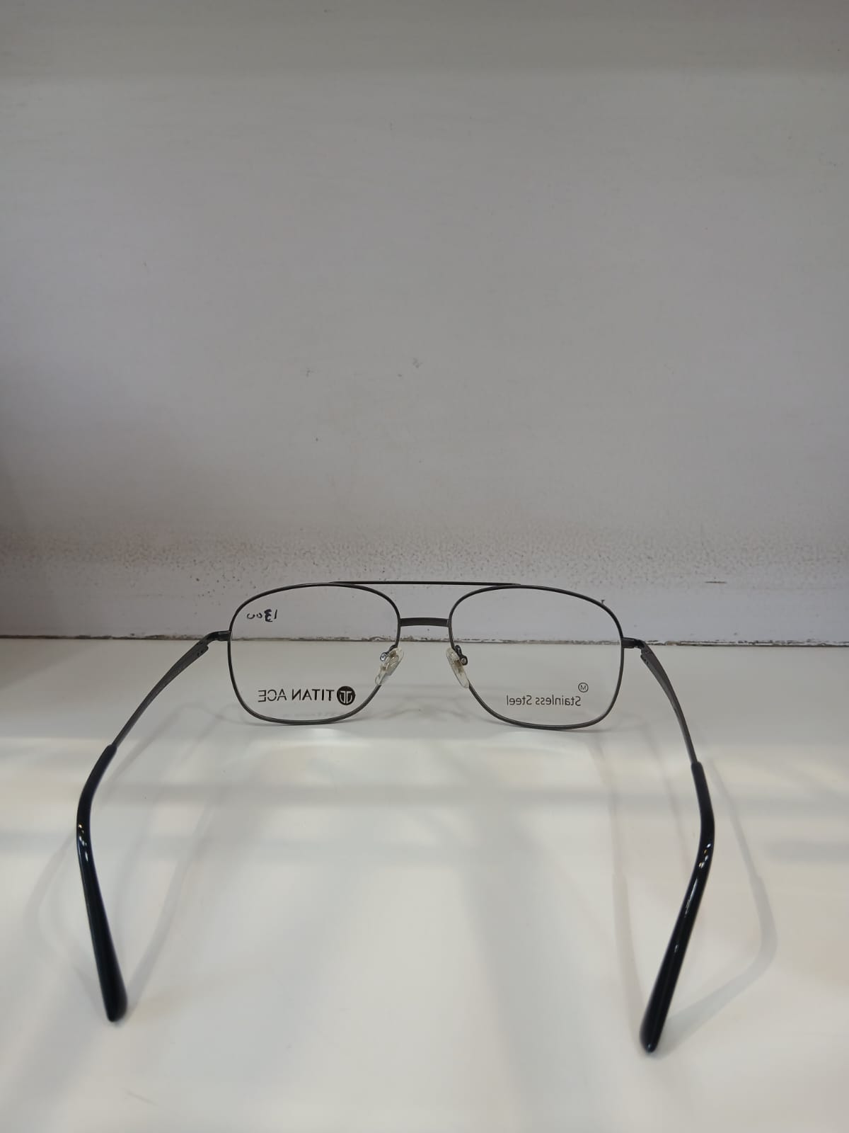 EYEGLASS - Black Thumbnail