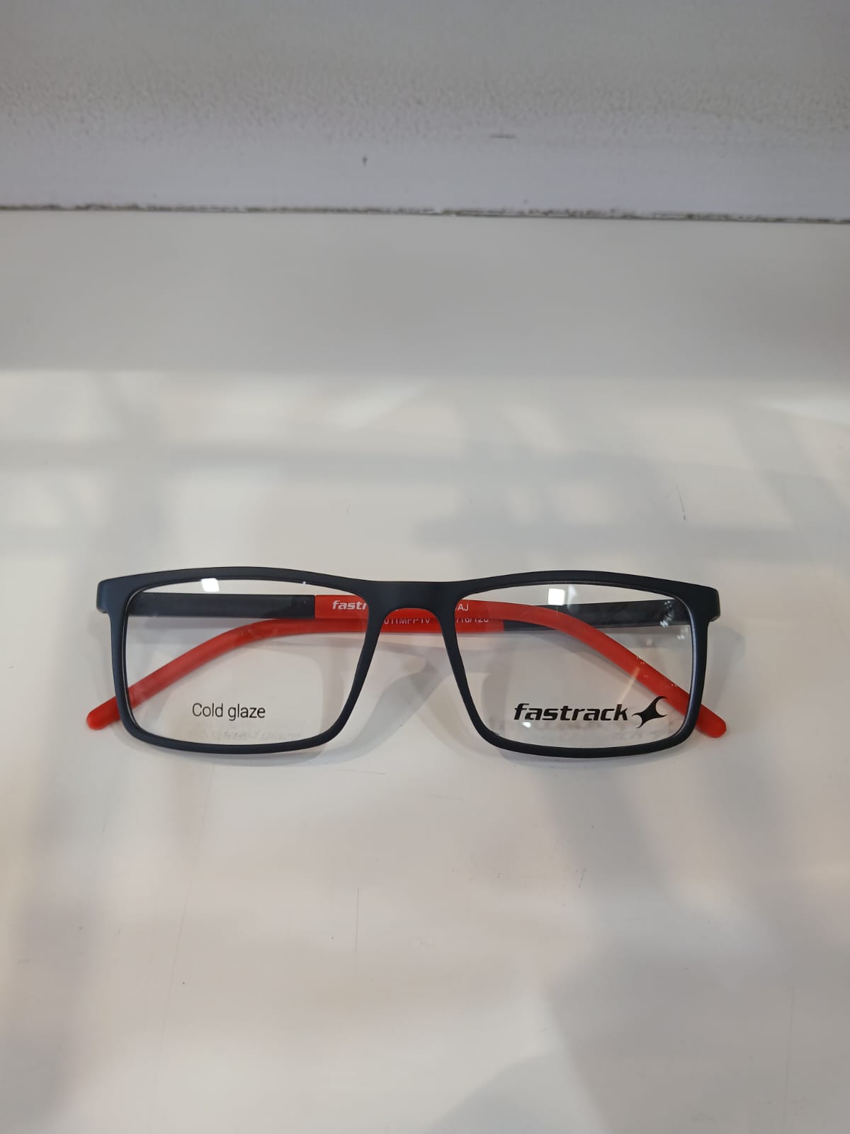 EYEGLASS - Black Thumbnail