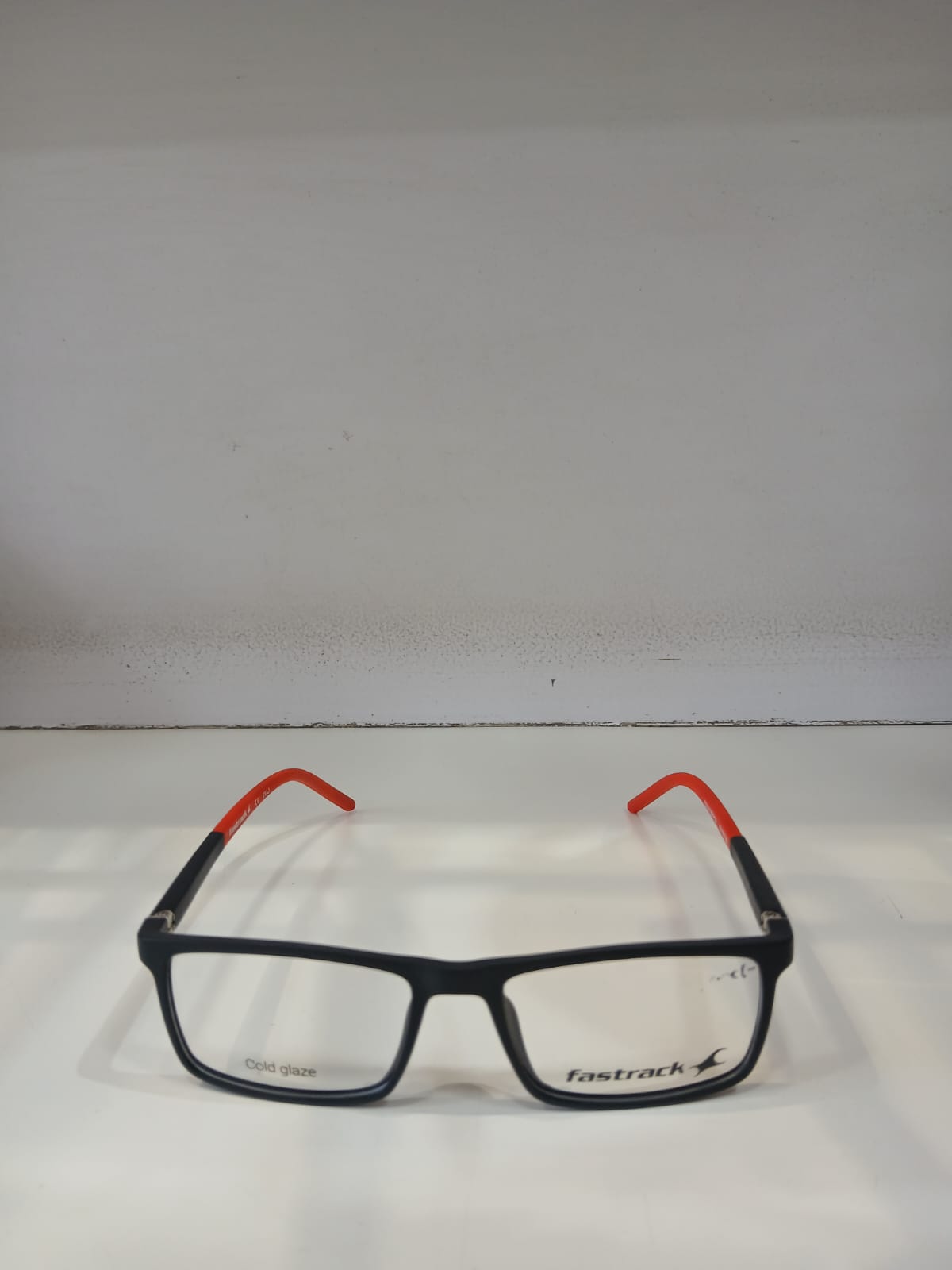 EYEGLASS - Black Thumbnail