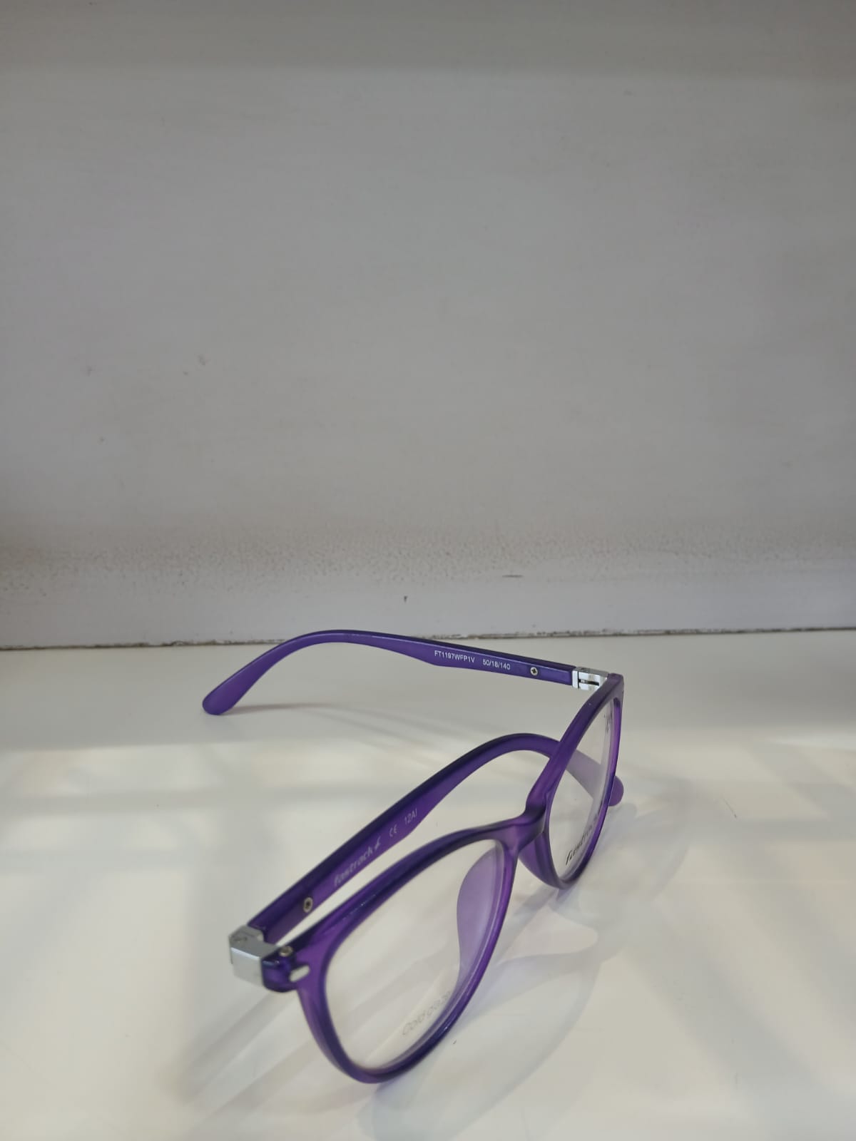 EYEGLASS - Purple Thumbnail